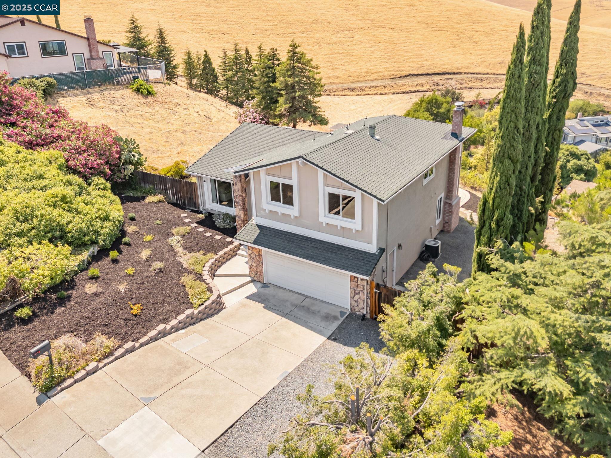 166 Encinal Pl