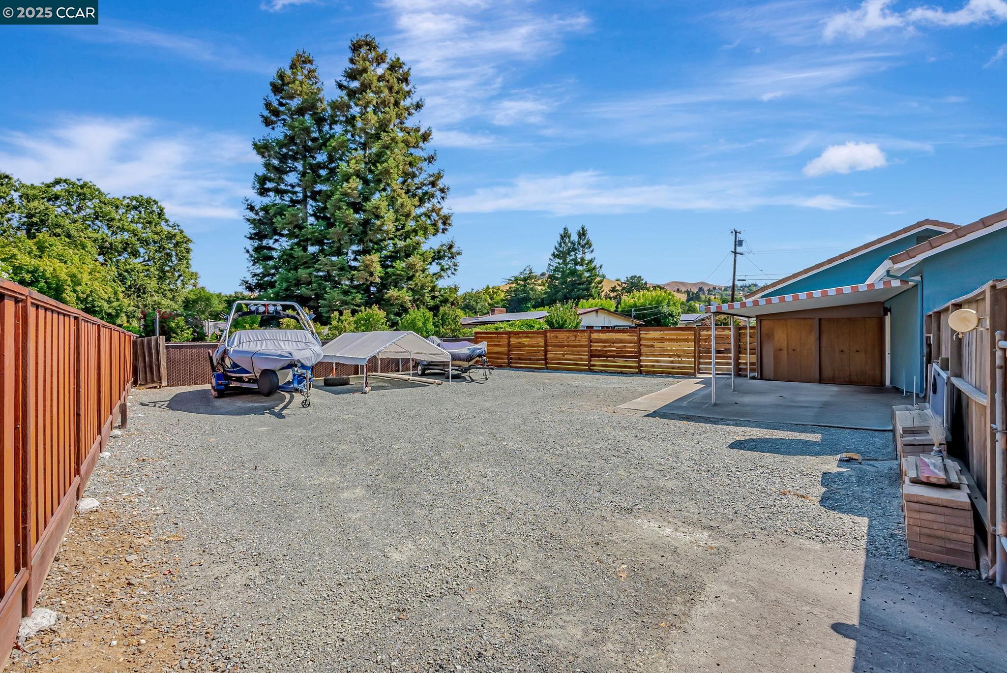 5891 Caulfield Dr
