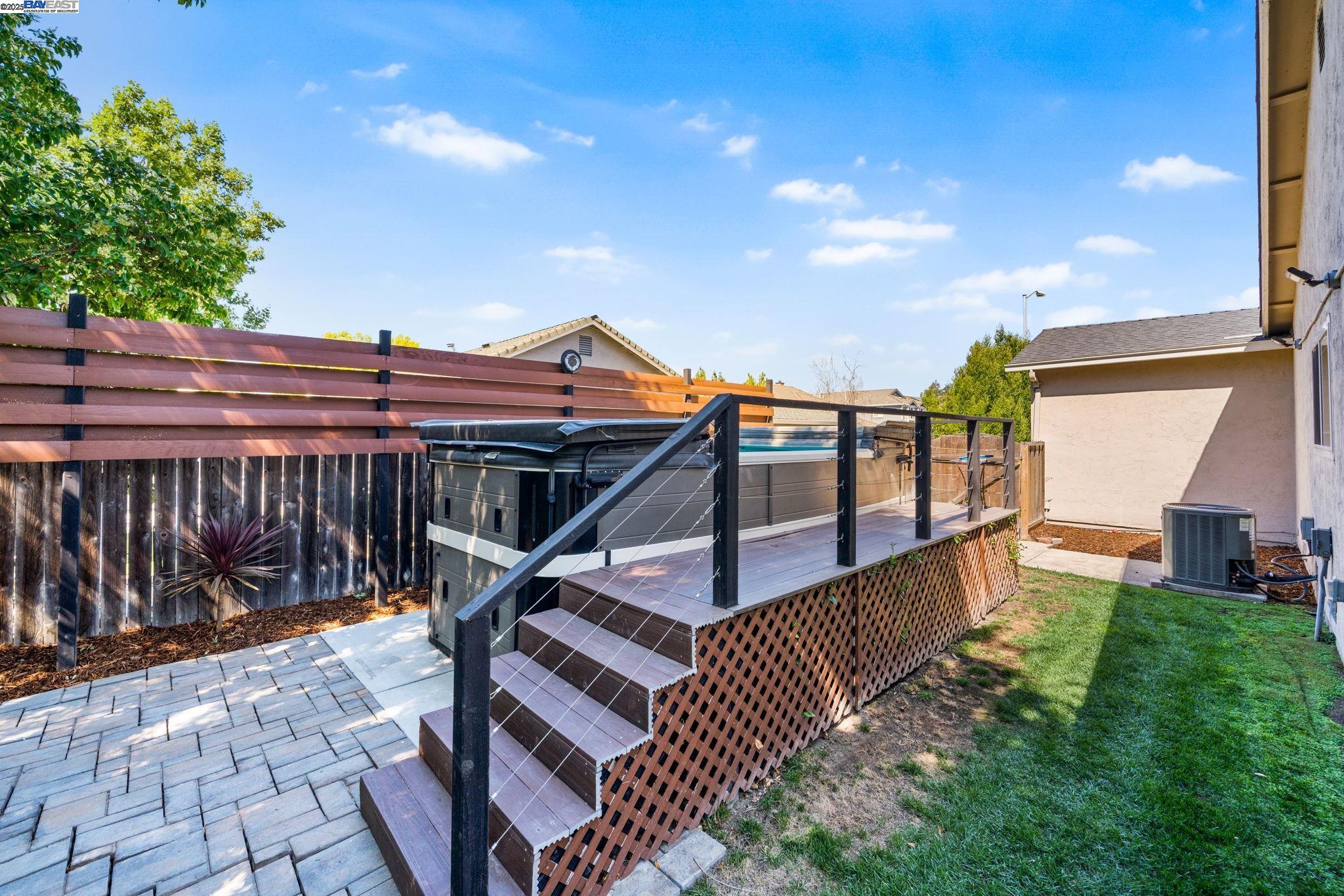 944 Curlew Rd