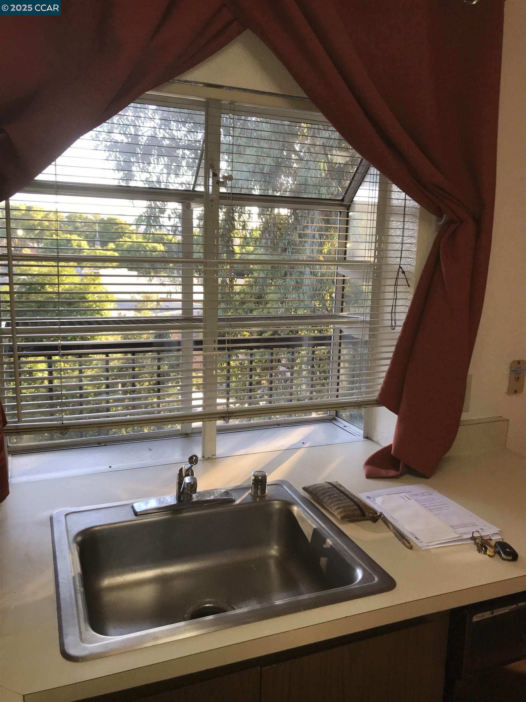 1971 Bonifacio St # 6