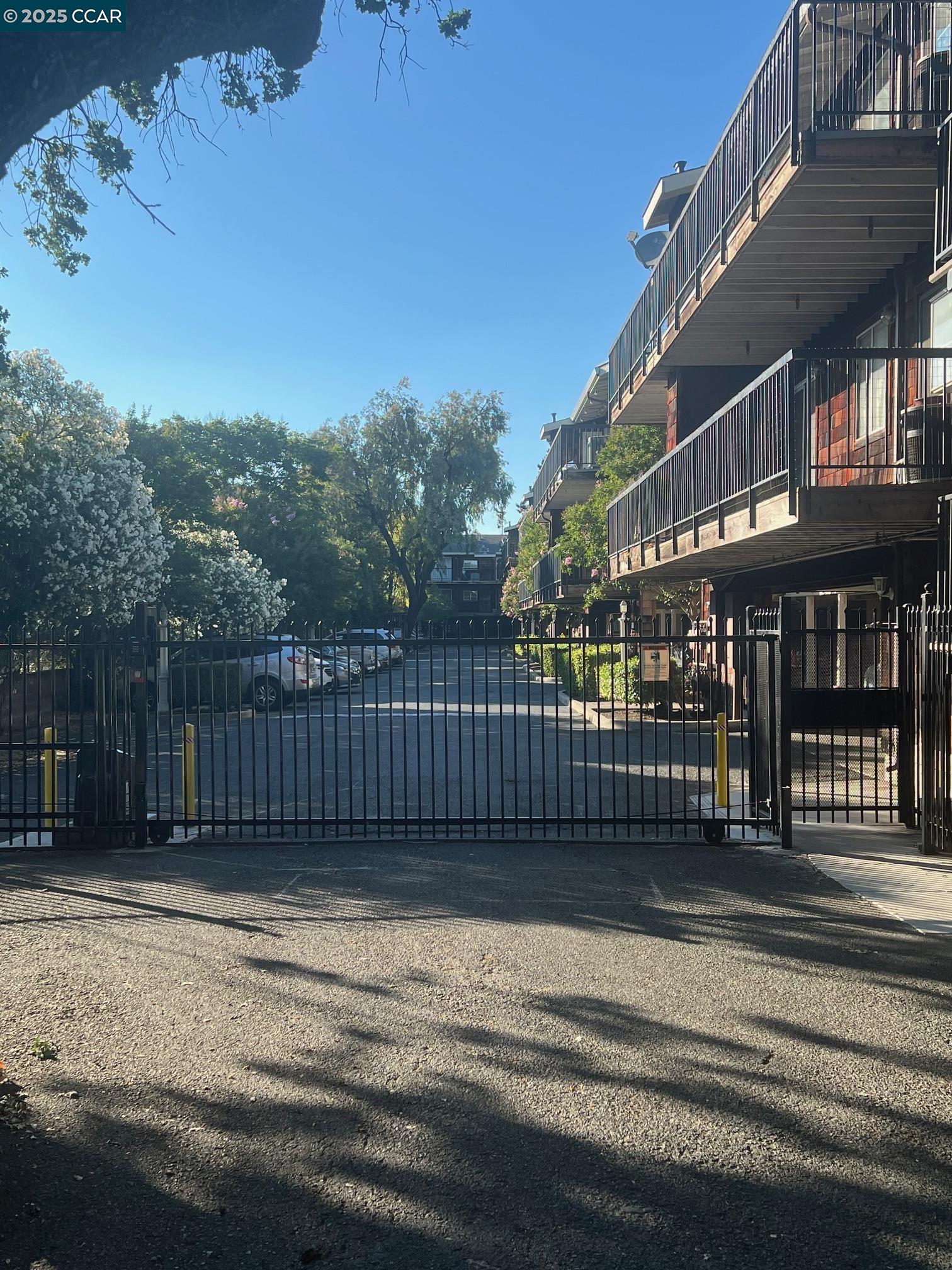 1971 Bonifacio St # 6