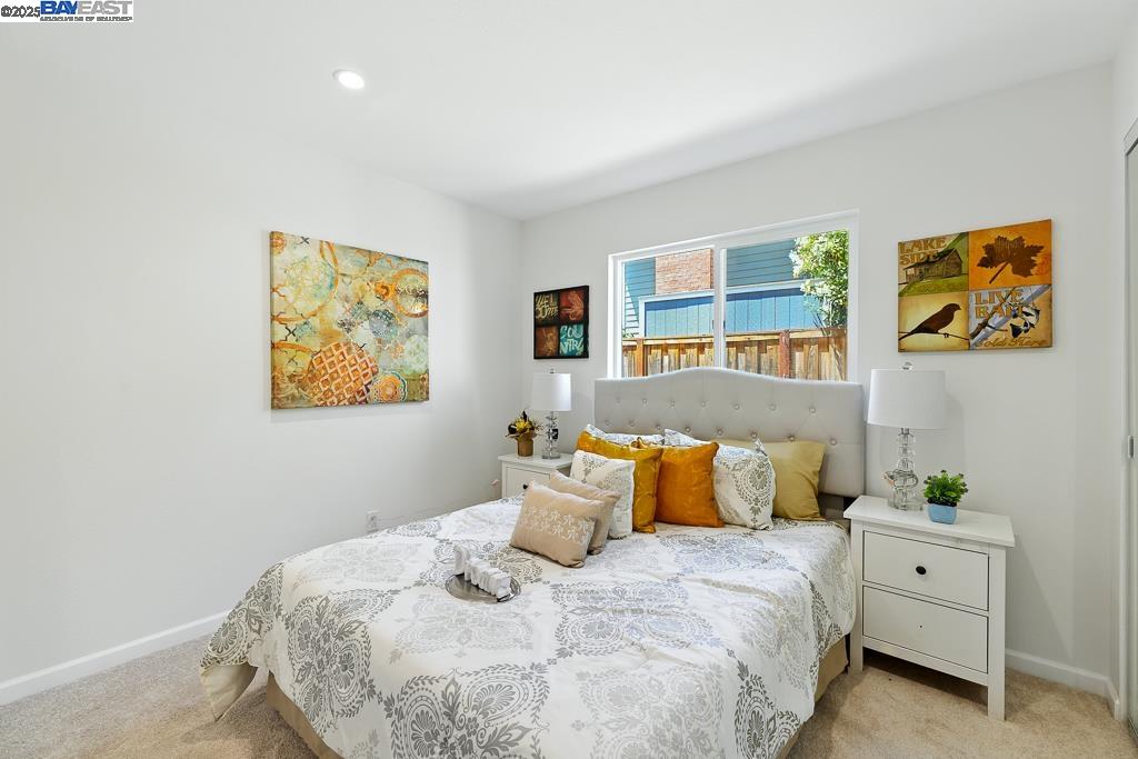 302 Carson St