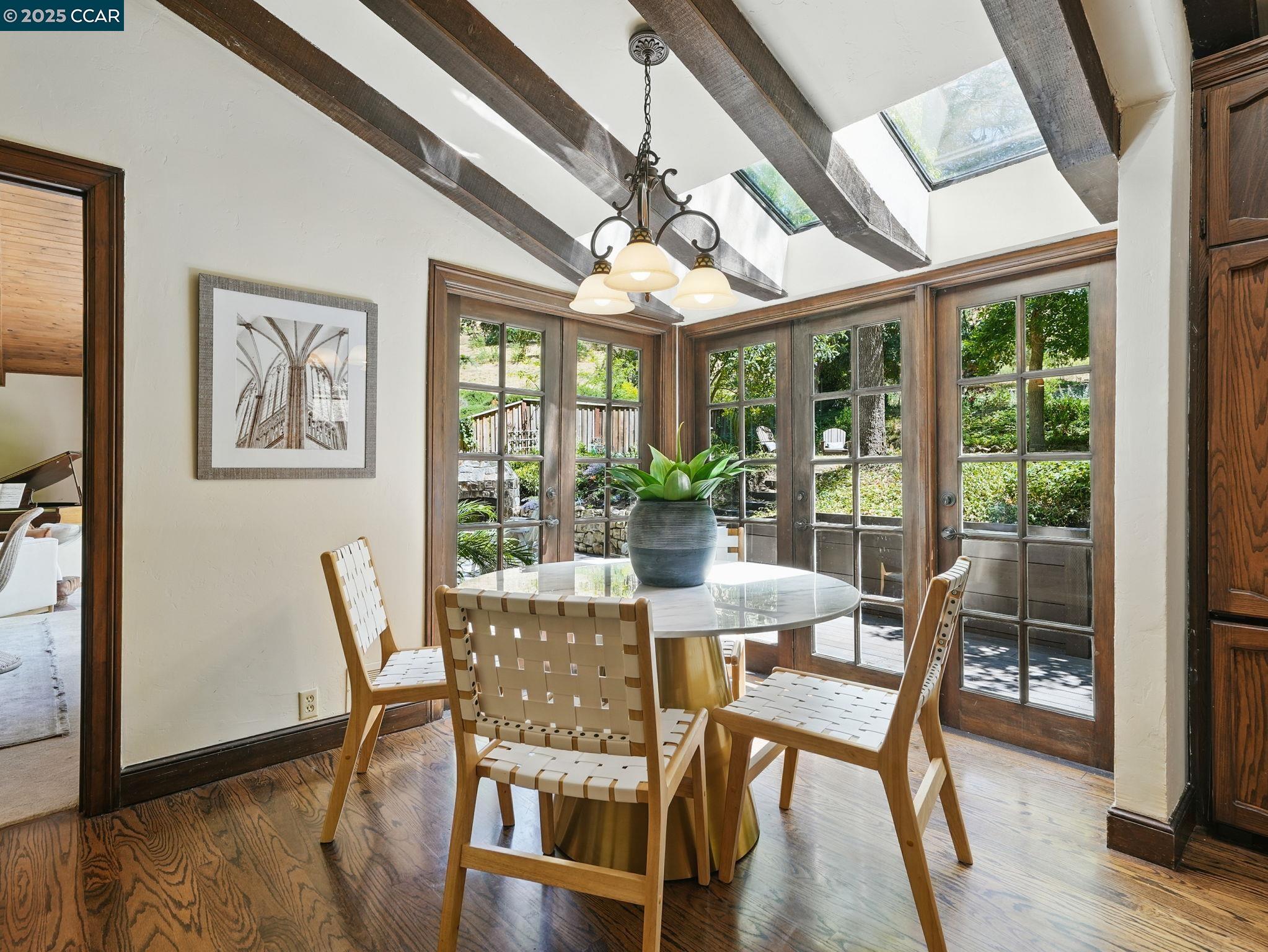 66 Ambleside Court