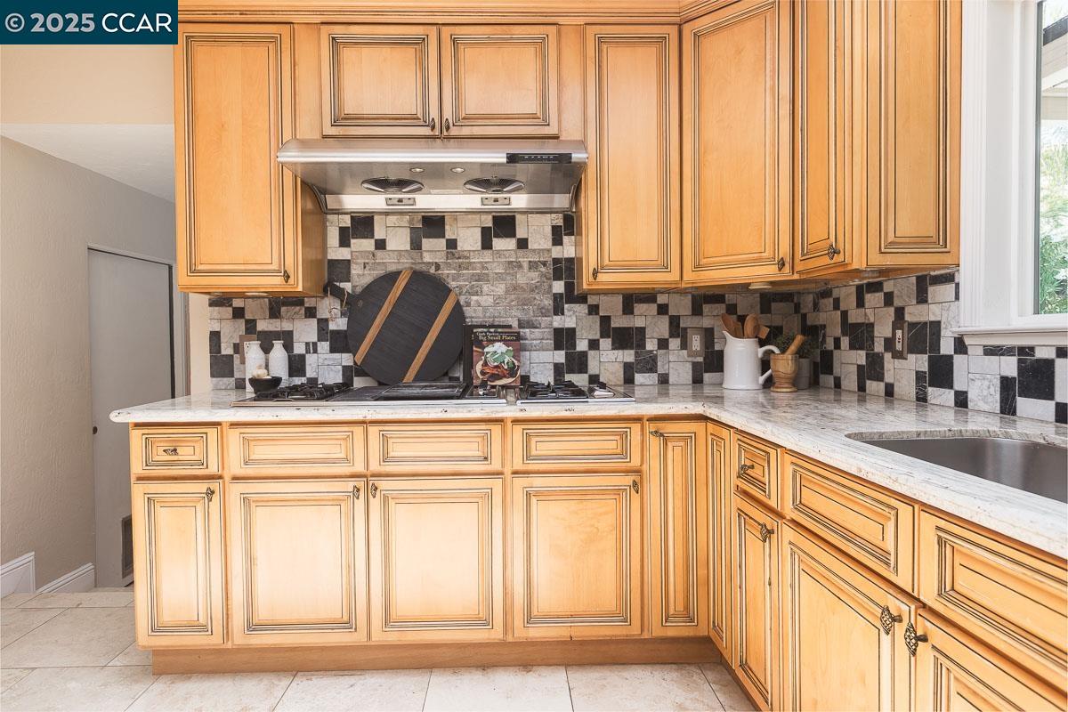 1736 Silverwood Dr