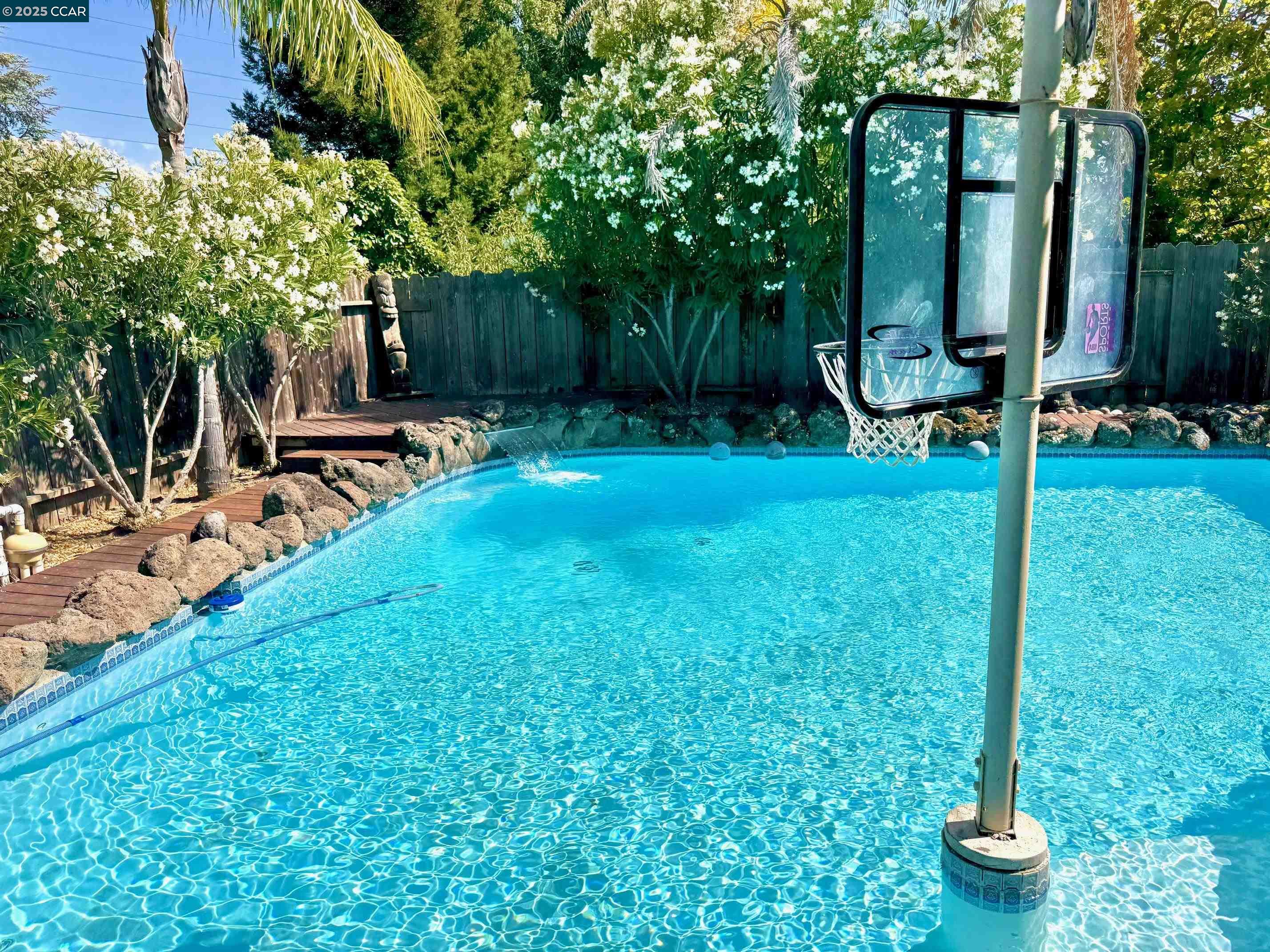 1736 Silverwood Dr
