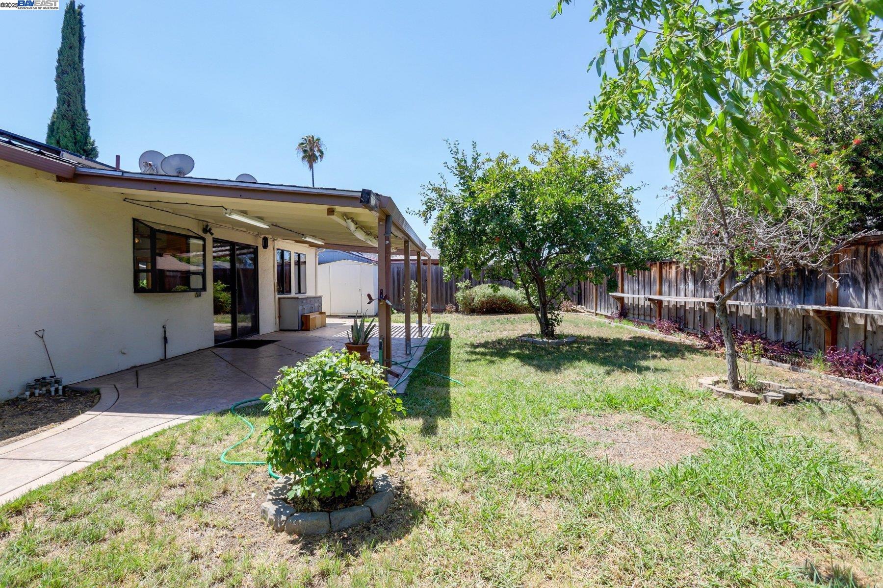 850 Tanager Rd