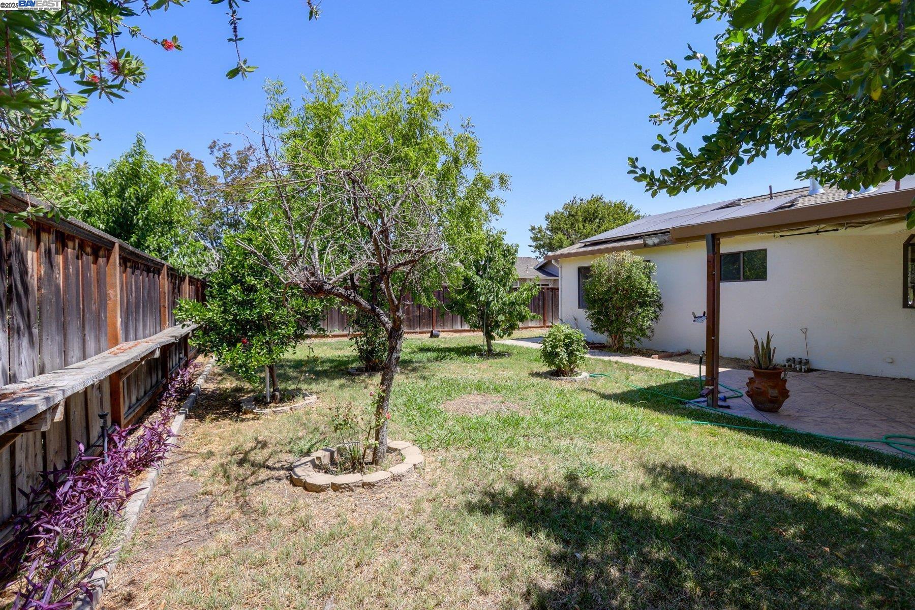 850 Tanager Rd
