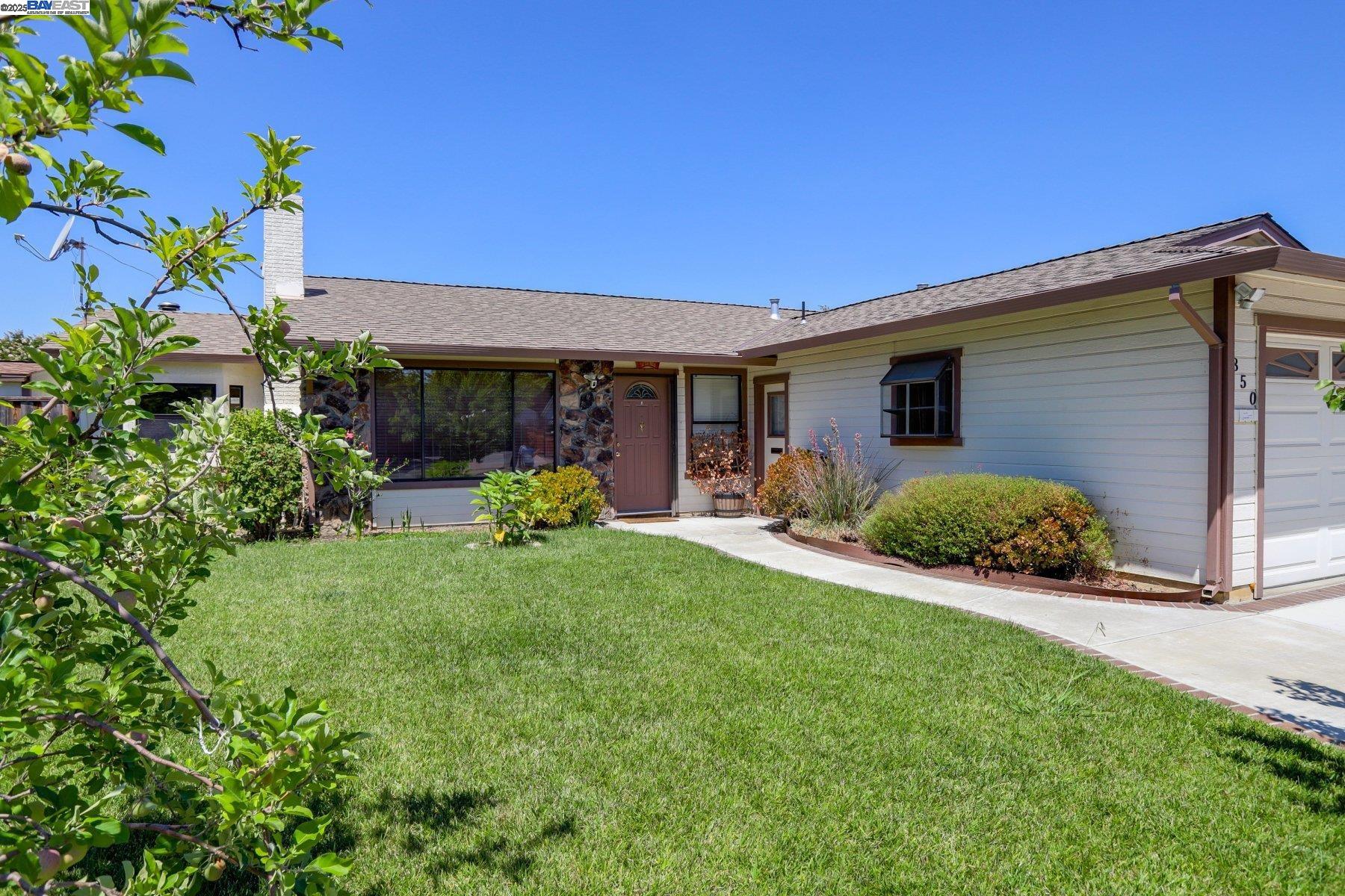 850 Tanager Rd