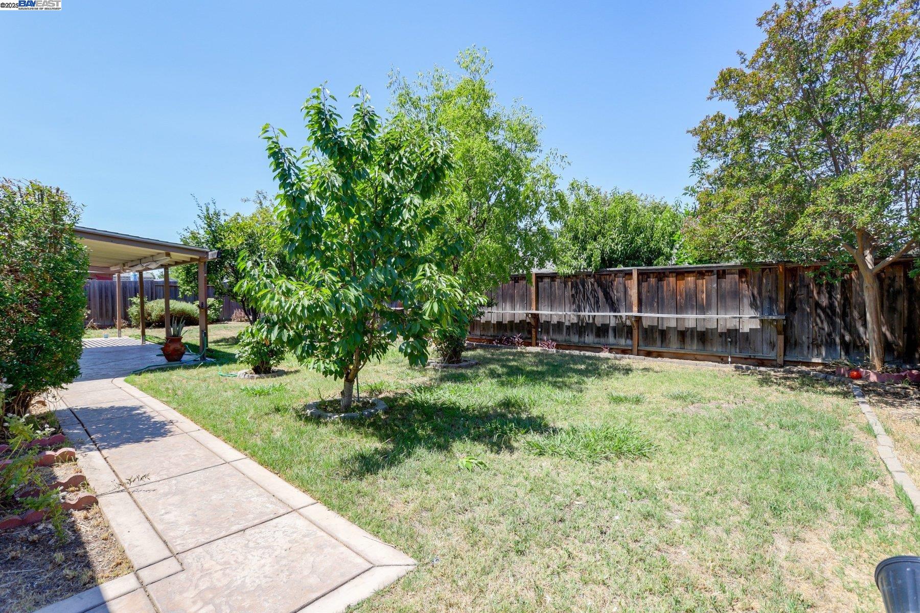 850 Tanager Rd