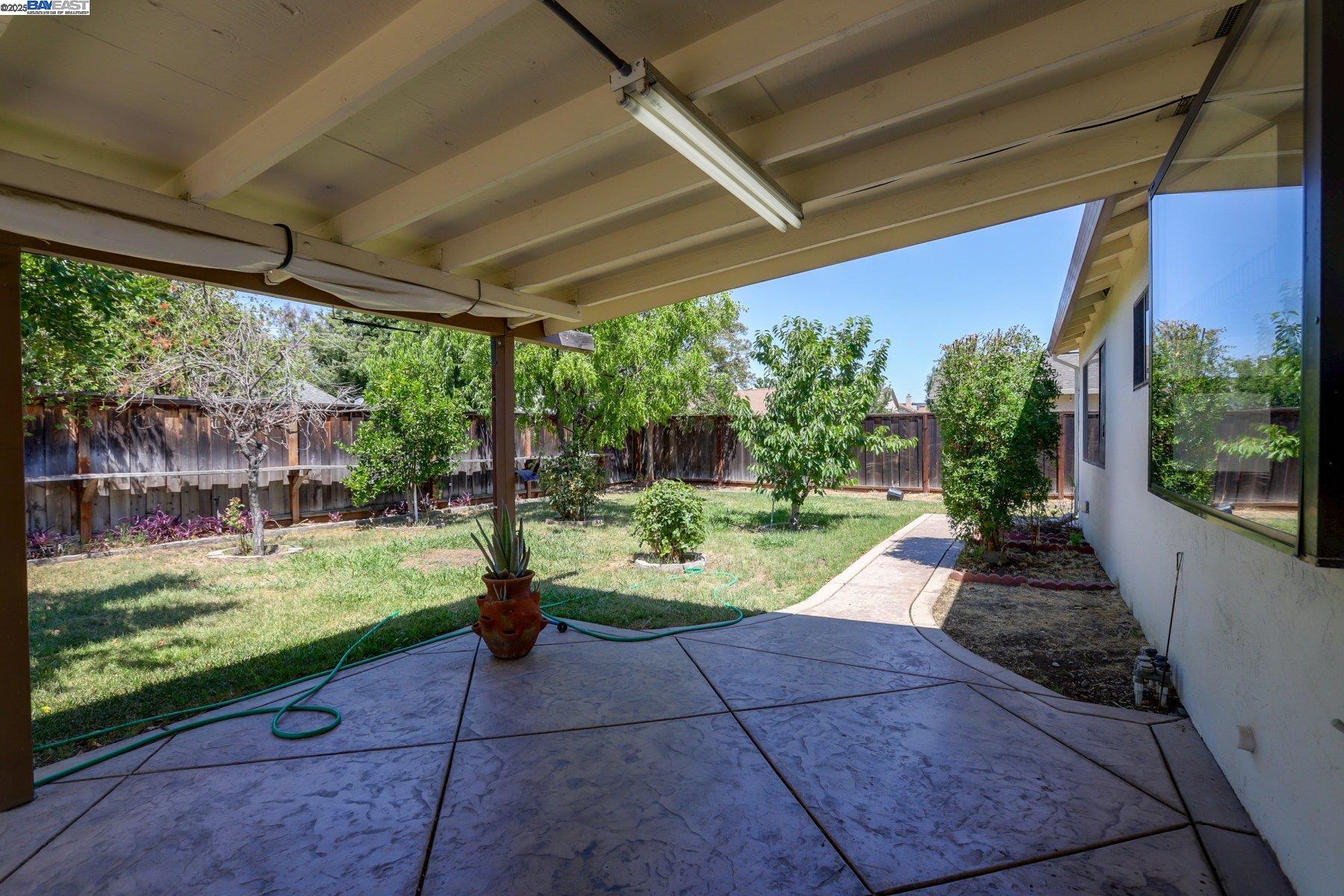 850 Tanager Rd