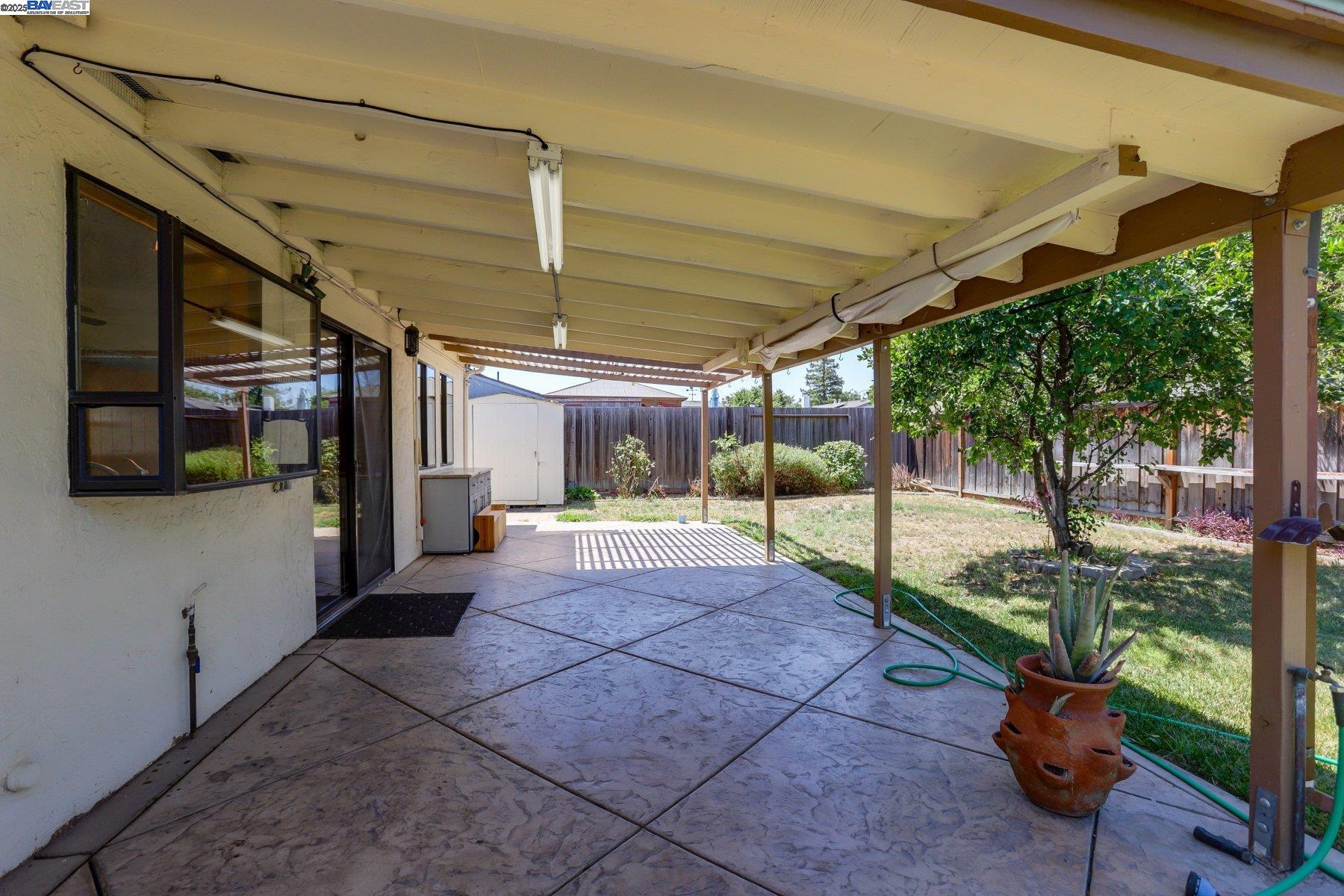 850 Tanager Rd