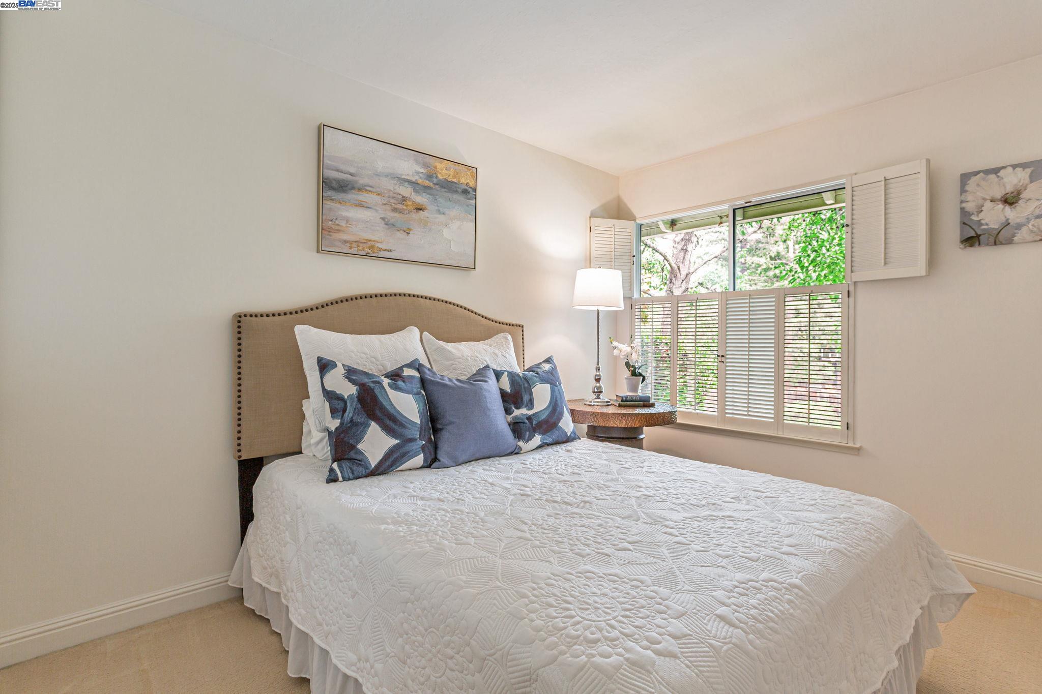 736 Tunbridge Rd