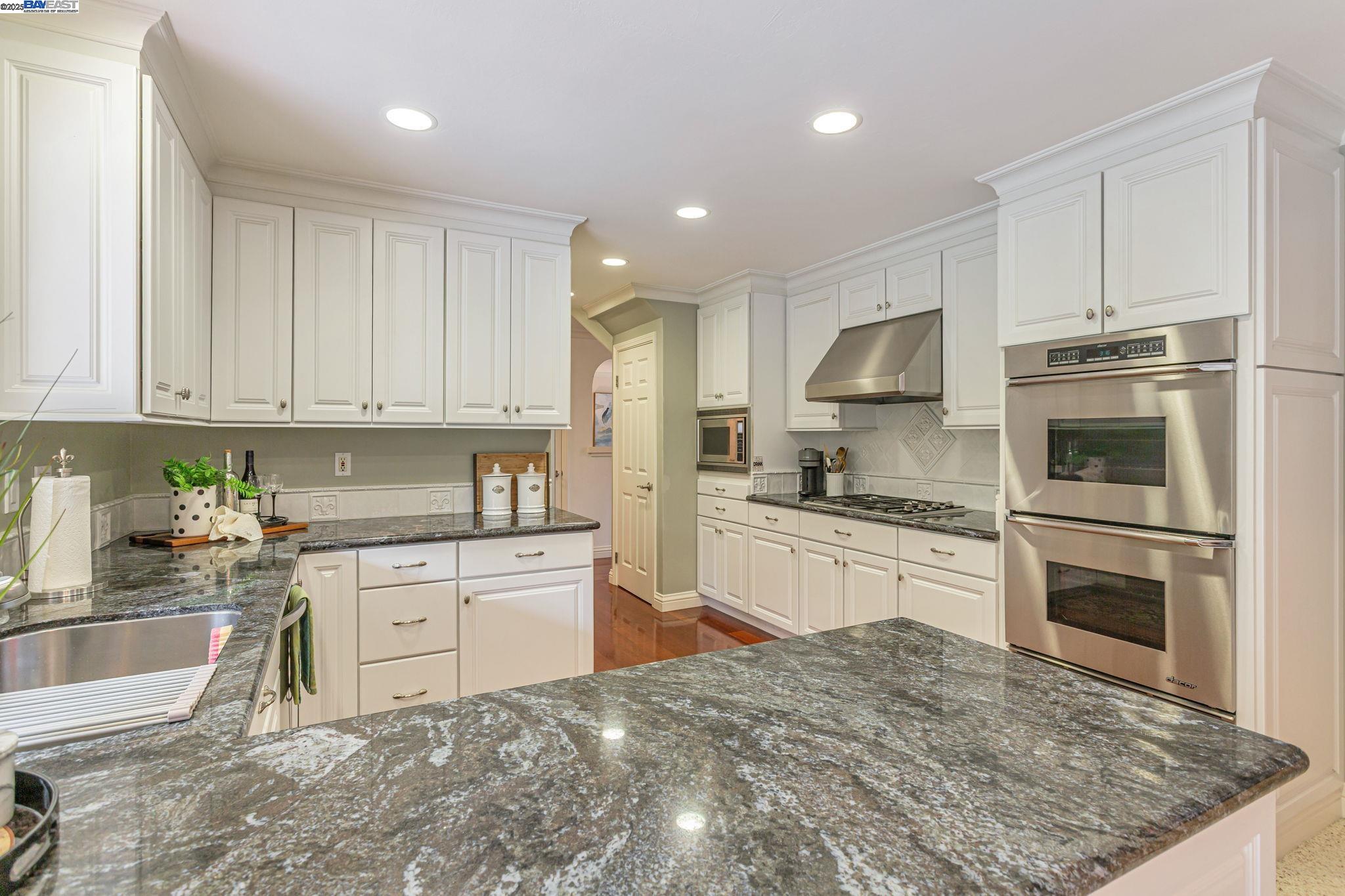 736 Tunbridge Rd