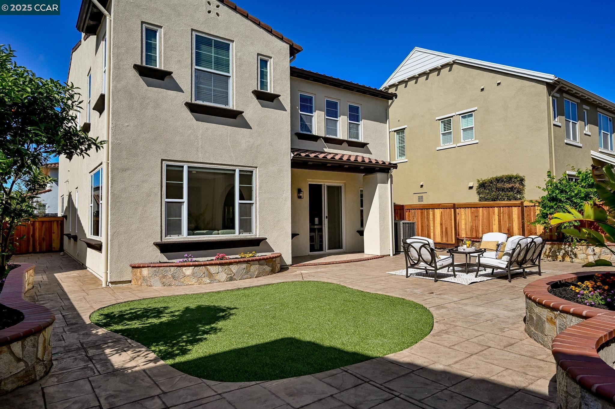 2371 Magnolia Bridge Dr