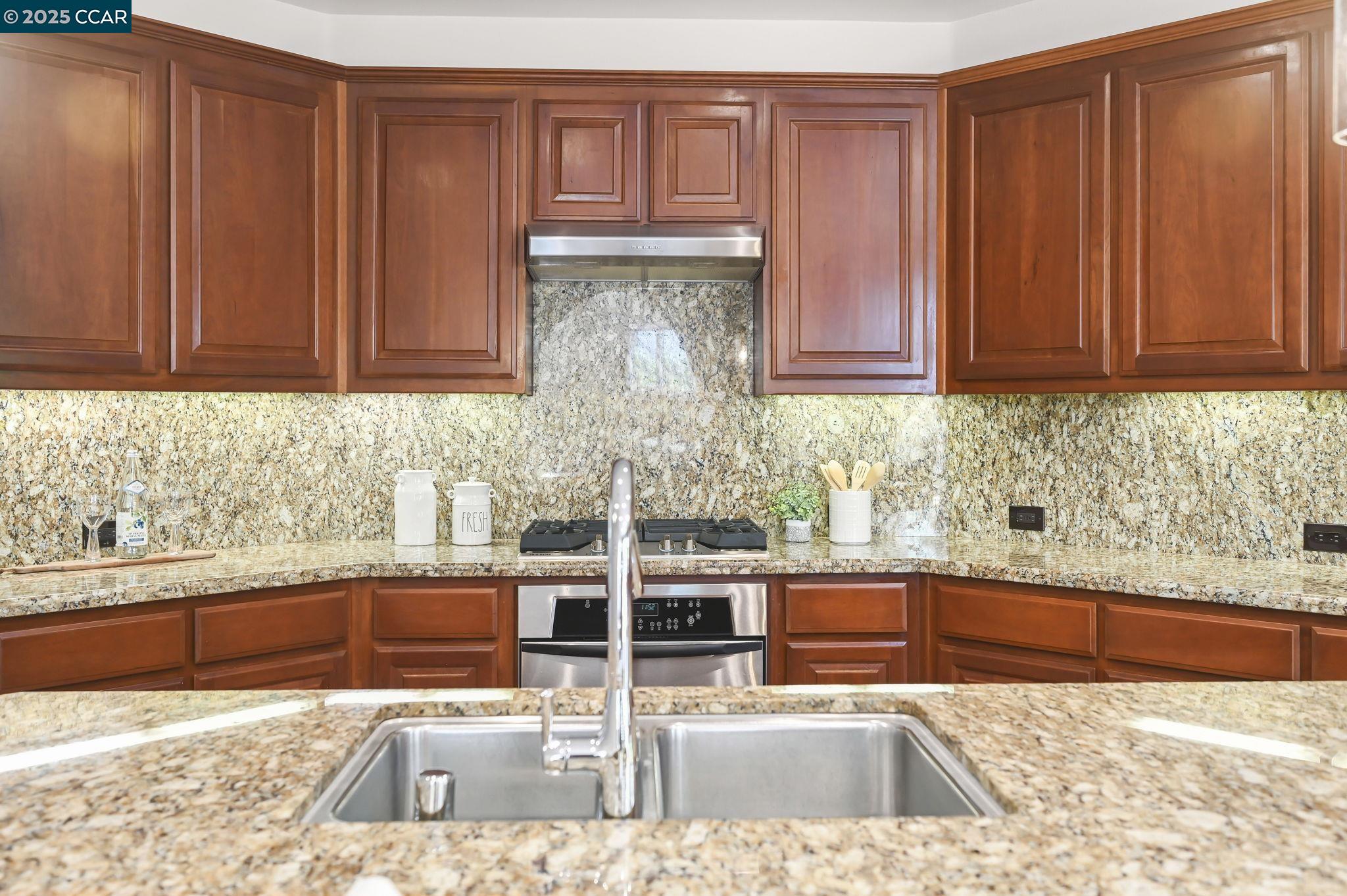 2371 Magnolia Bridge Dr