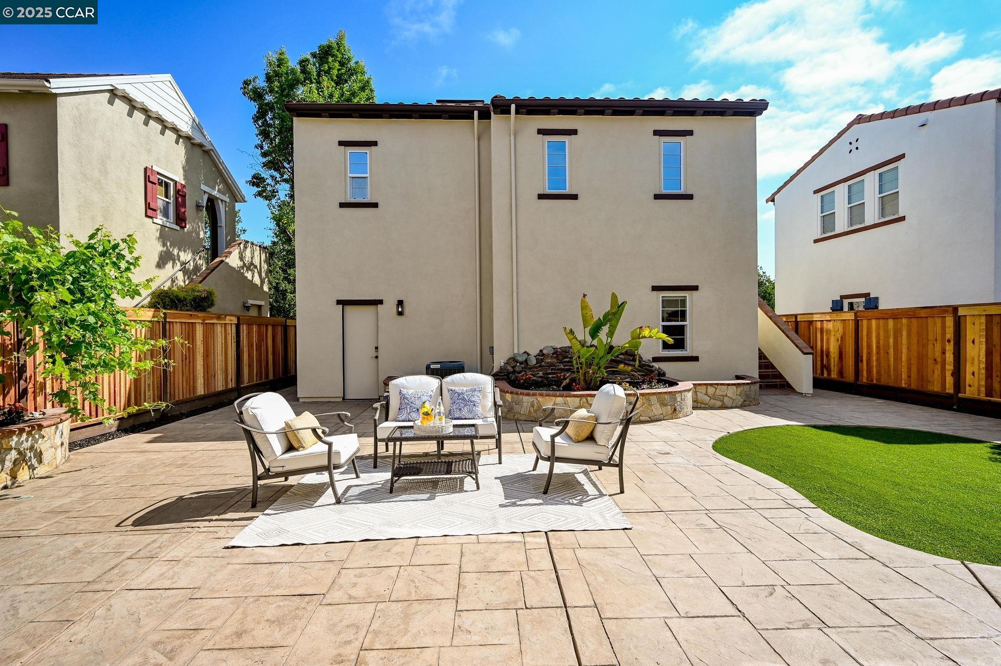 2371 Magnolia Bridge Dr