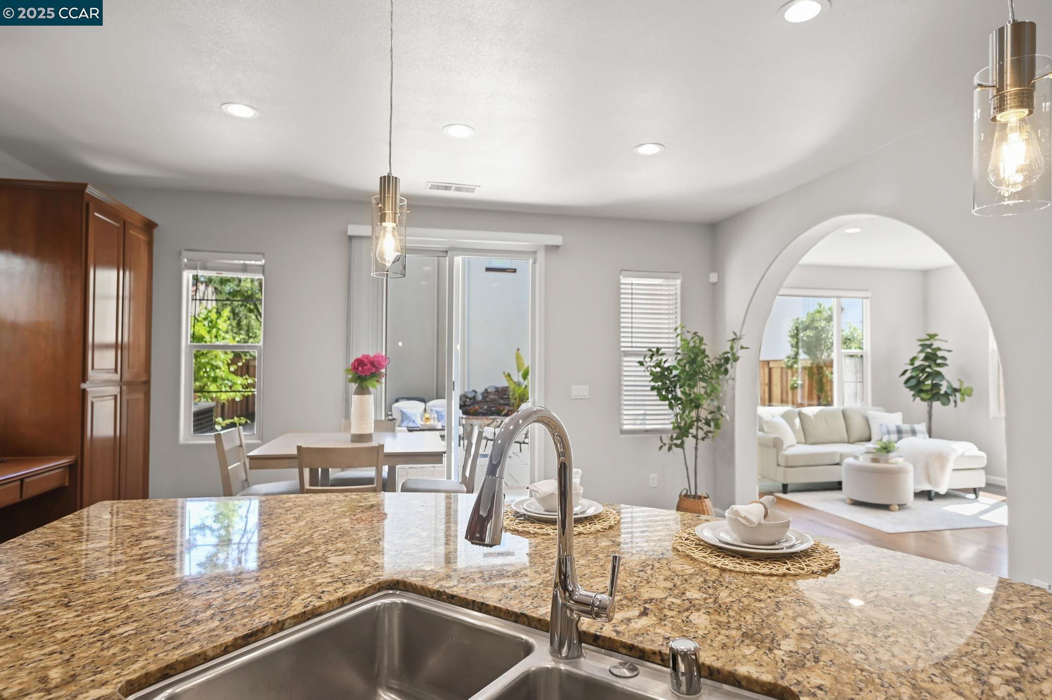 2371 Magnolia Bridge Dr