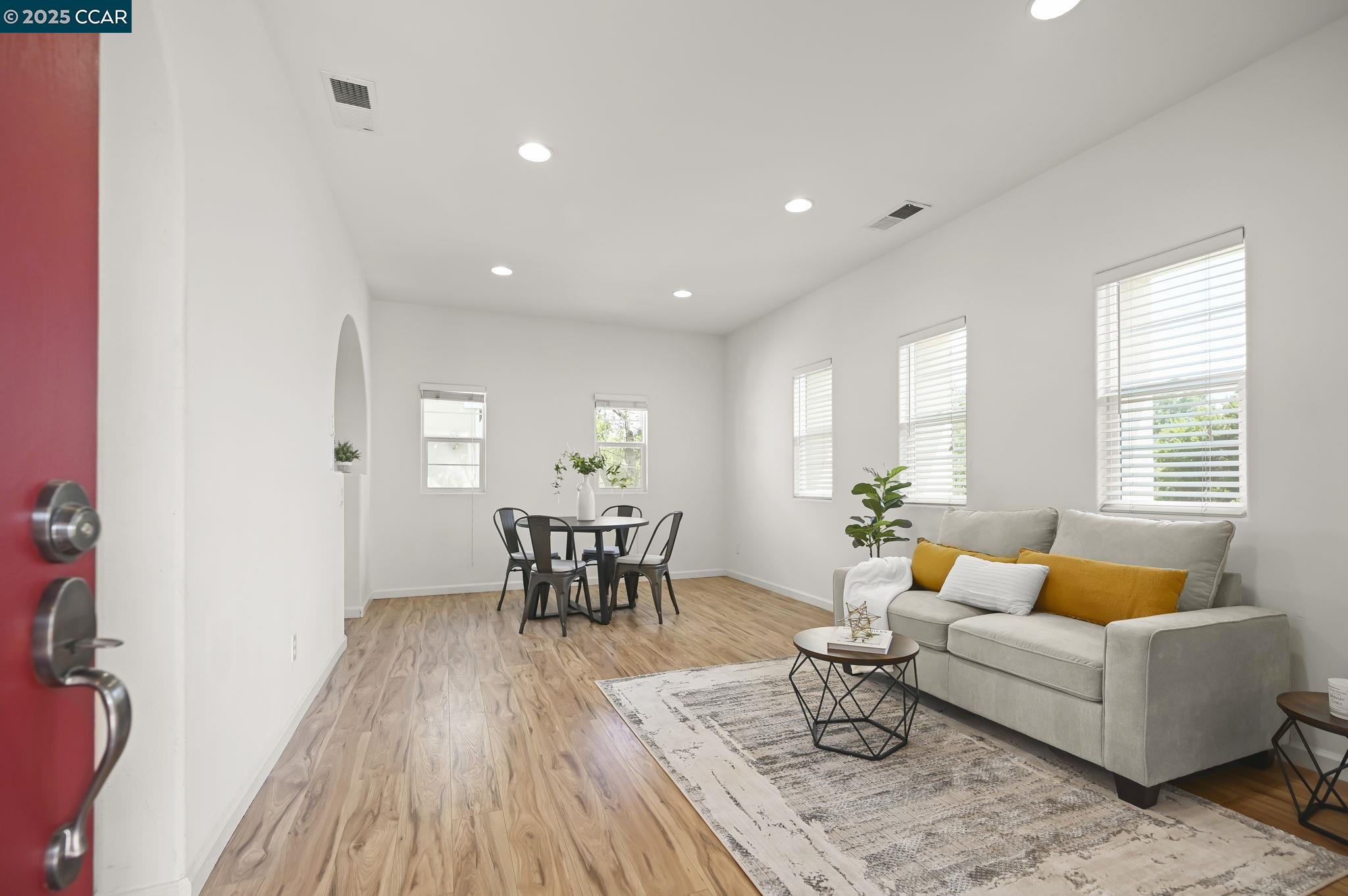 2371 Magnolia Bridge Dr