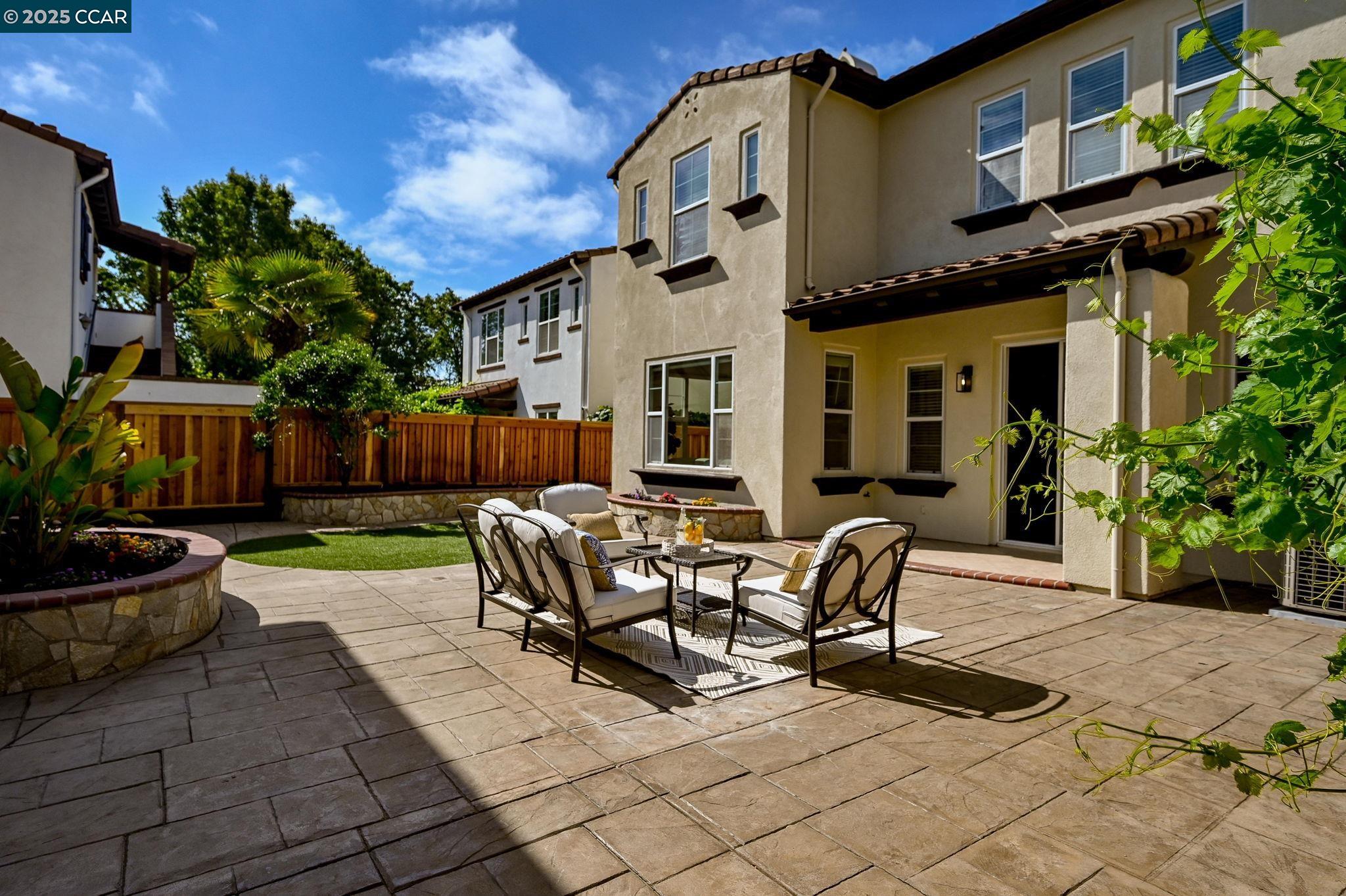 2371 Magnolia Bridge Dr