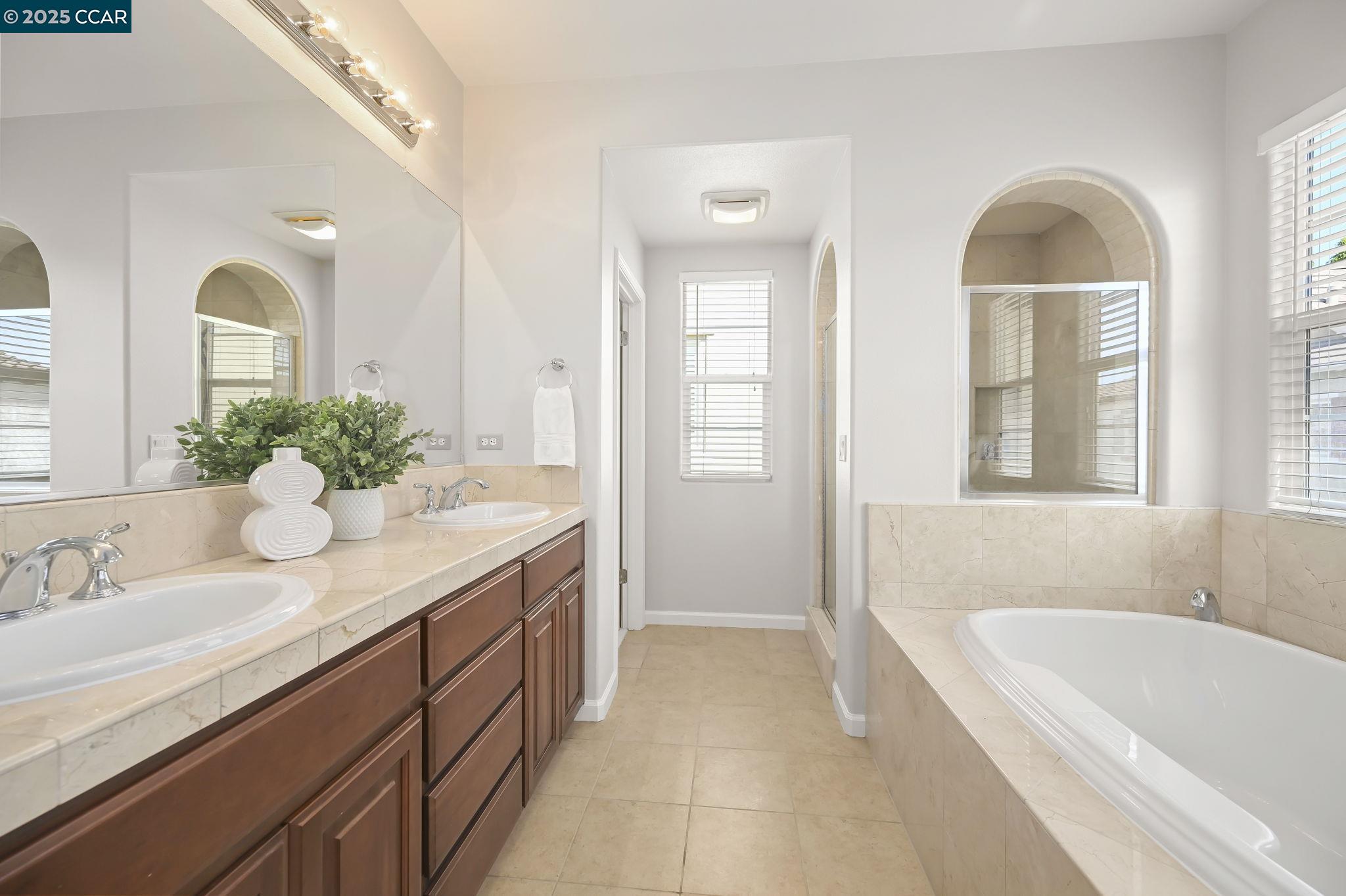 2371 Magnolia Bridge Dr