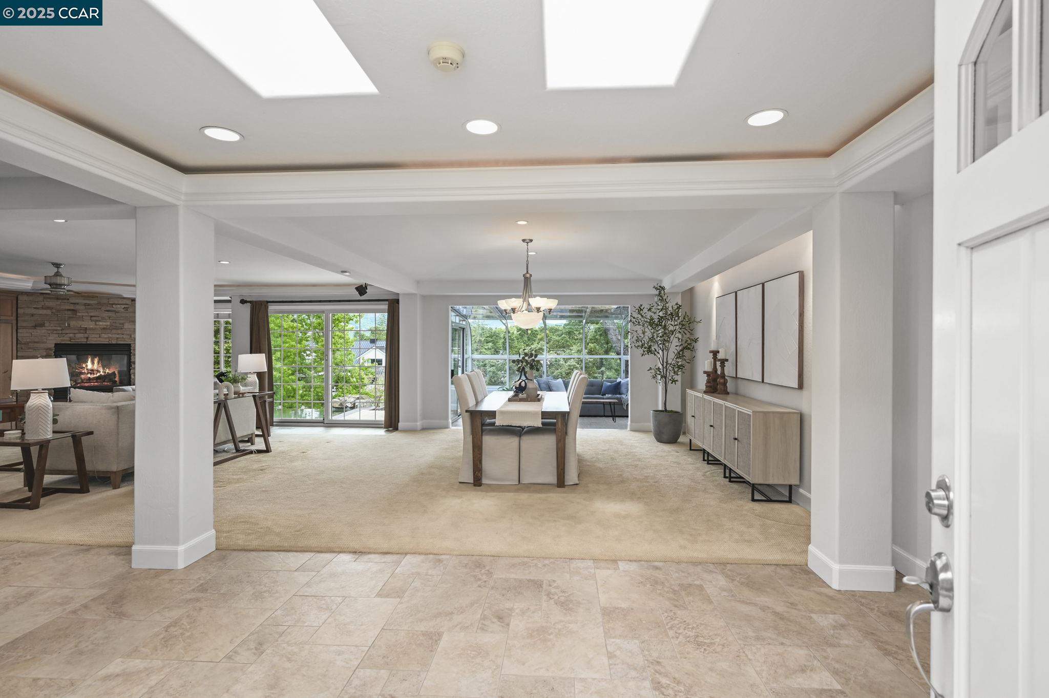 34 Willowview Ct