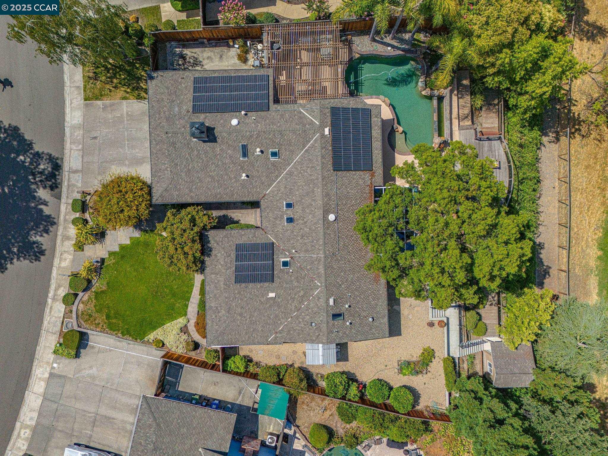 34 Willowview Ct