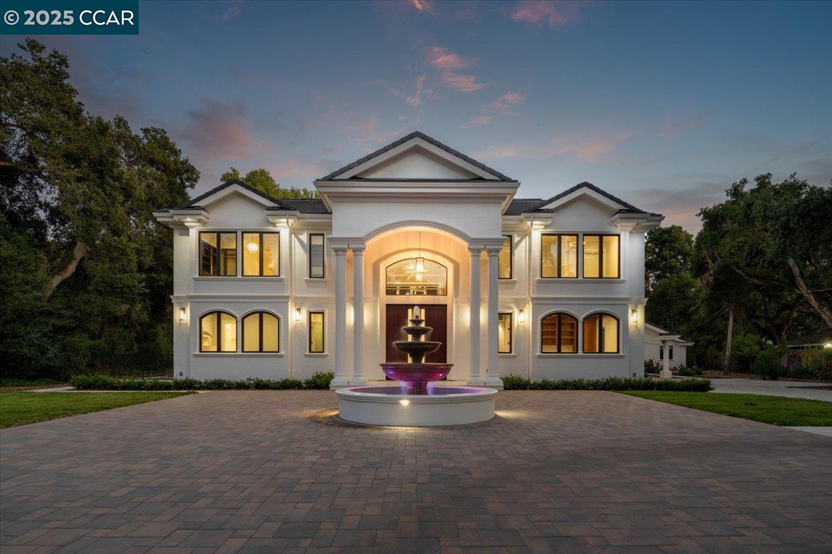 74 Middlefield Rd