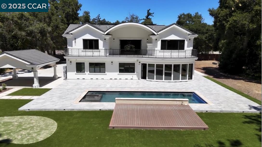 74 Middlefield Rd