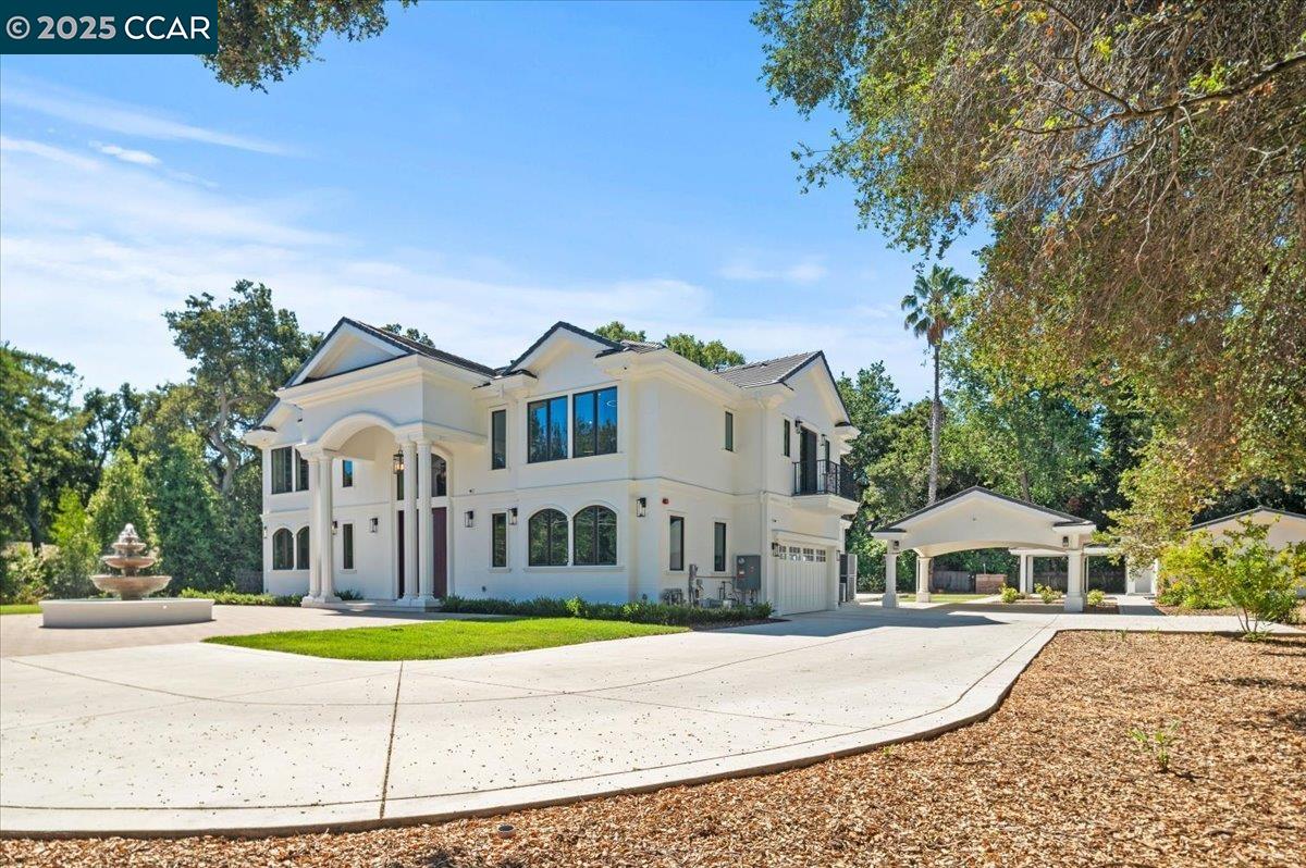 74 Middlefield Rd