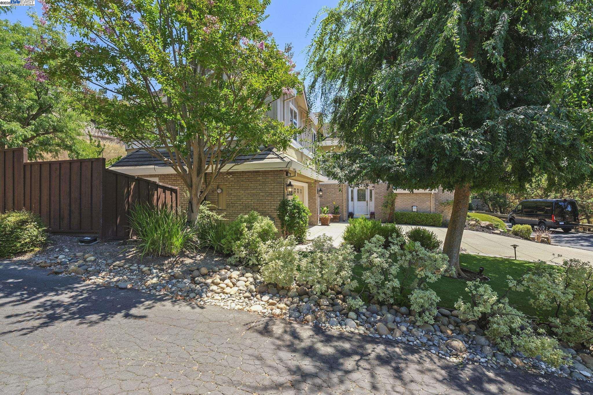86 Candleston Place
