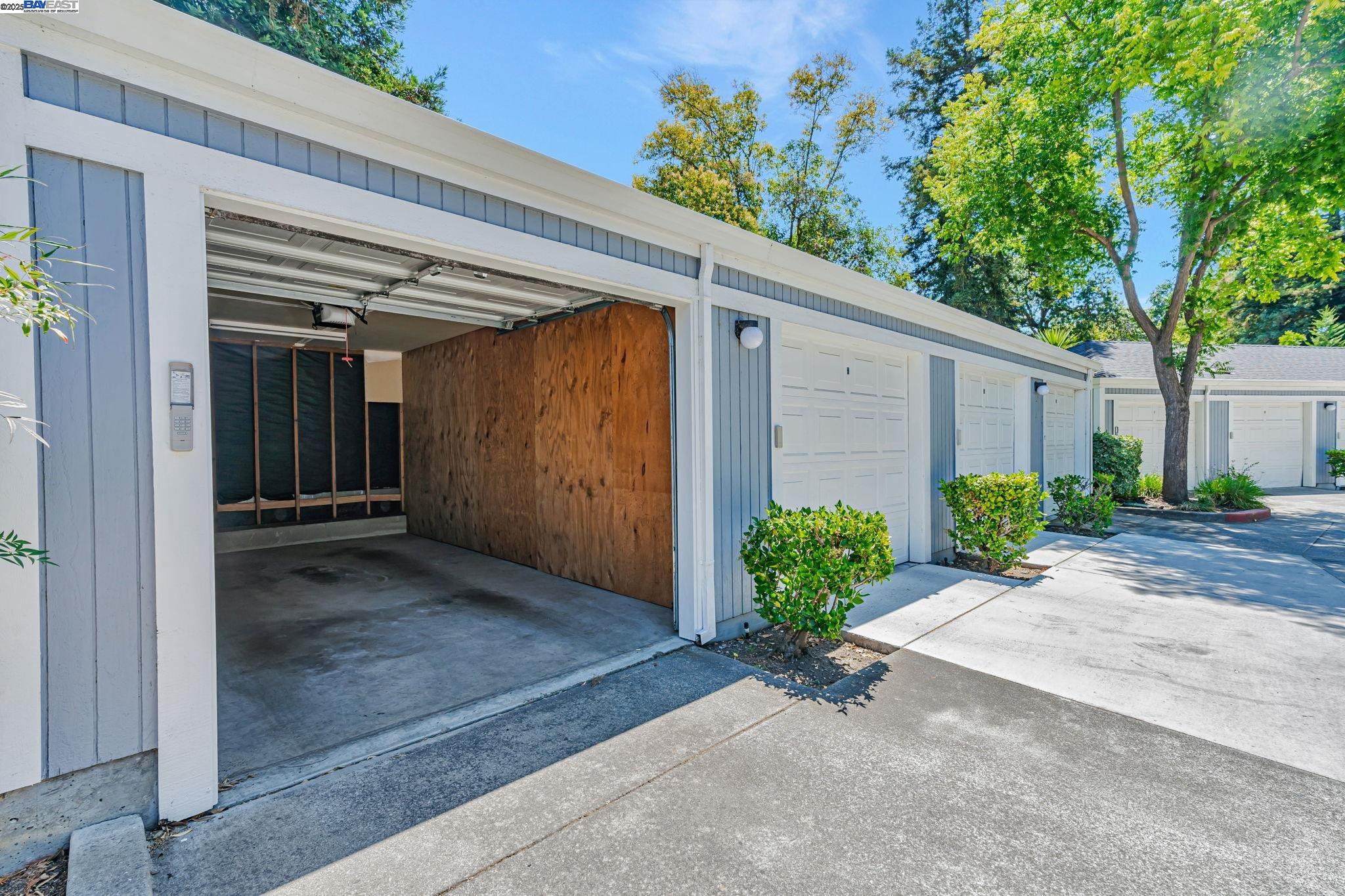 2584 Oak Rd # 227