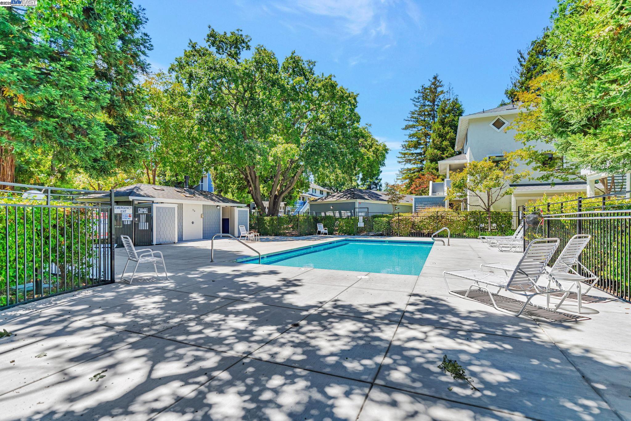 2584 Oak Rd # 227