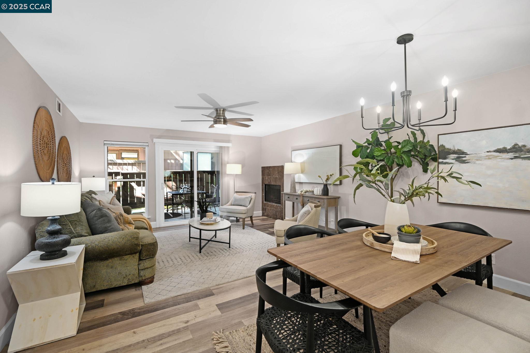 8112 Camelback Pl
