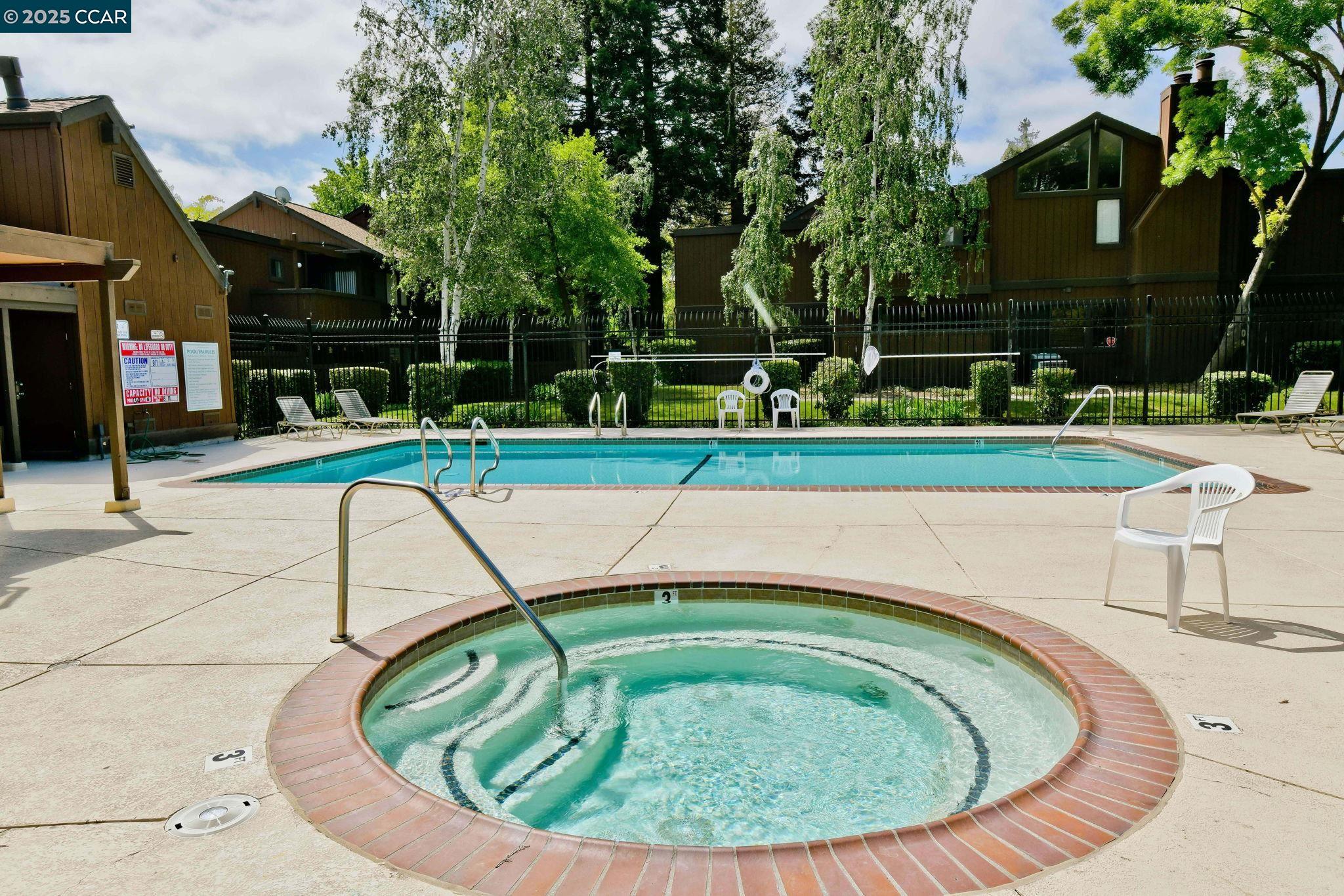 8112 Camelback Pl