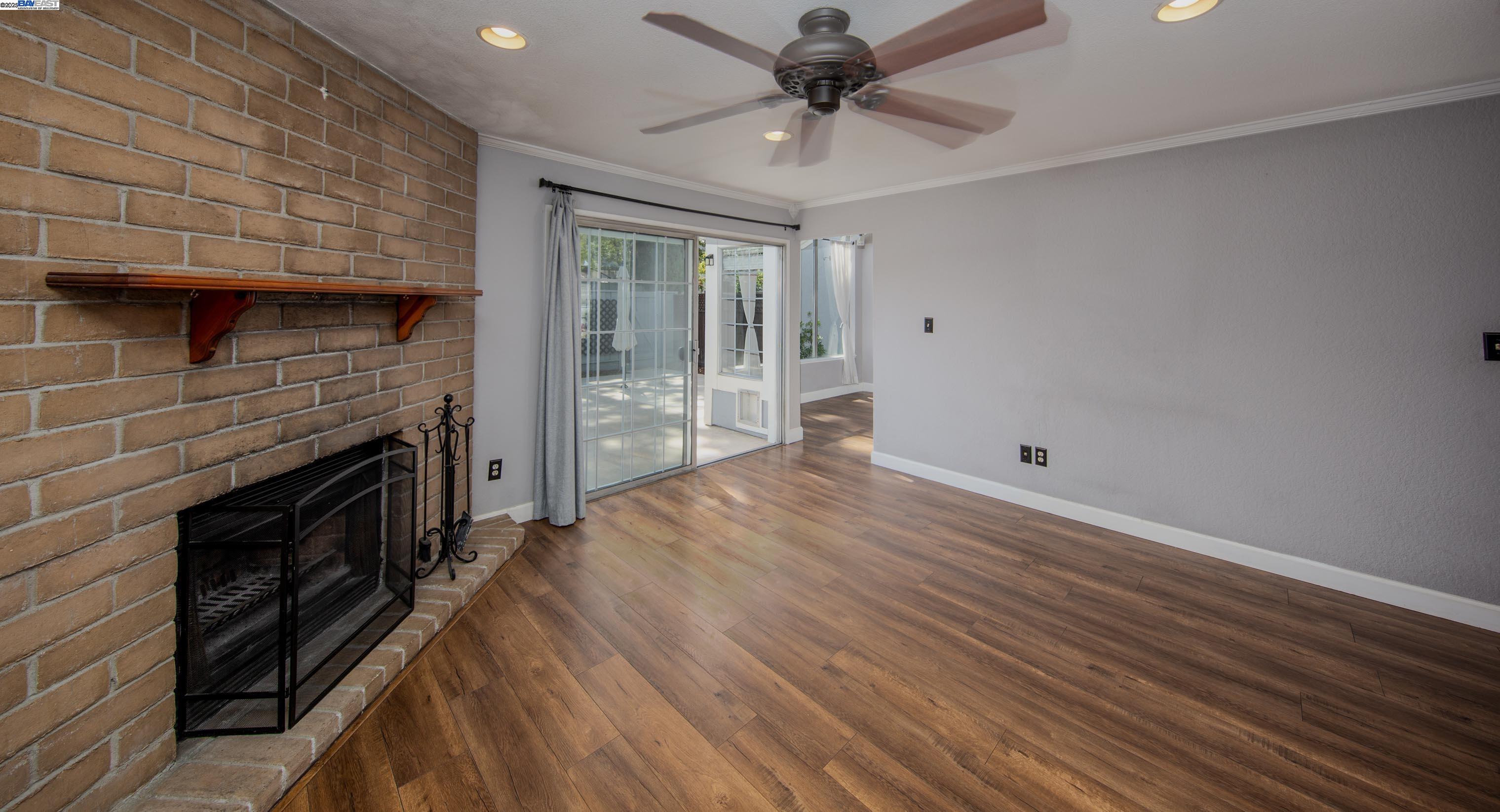 243 Northwood Commons