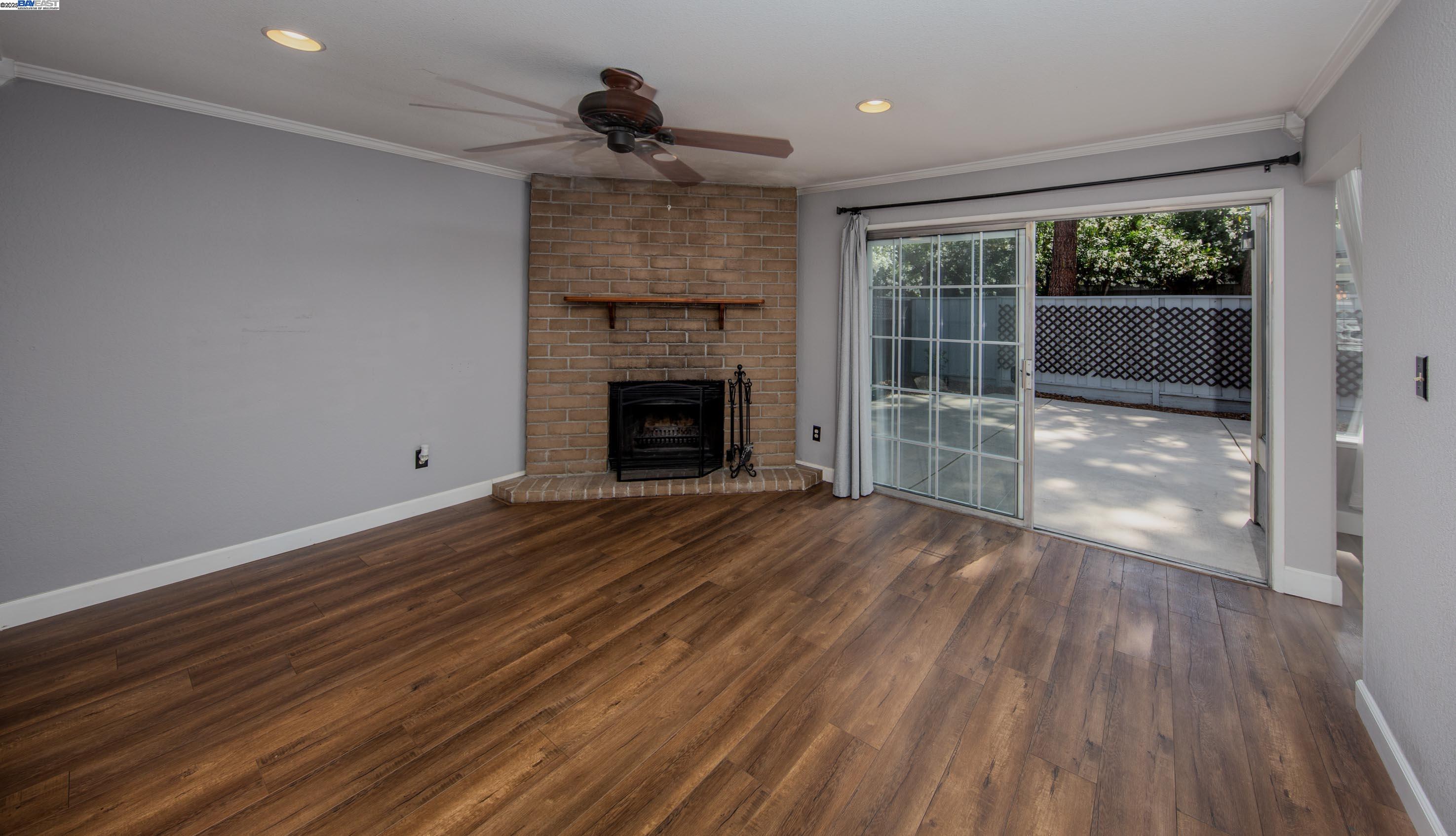 243 Northwood Commons