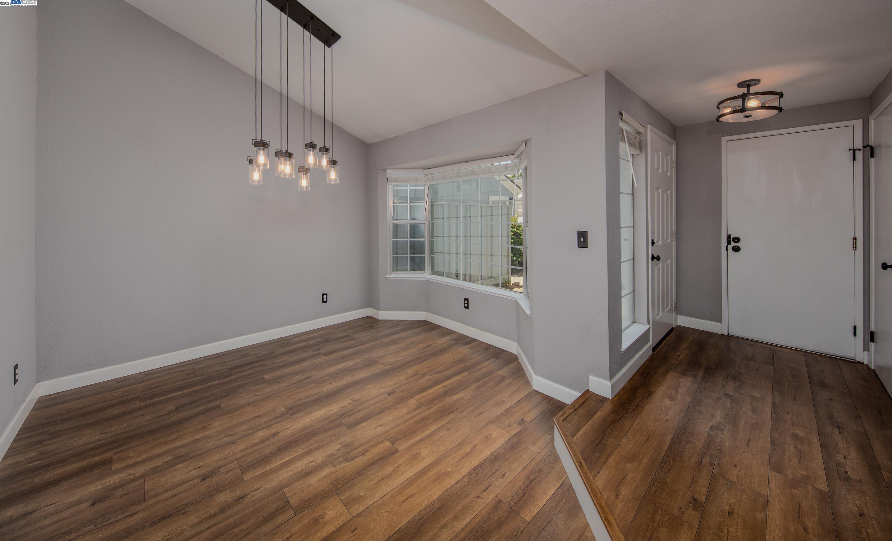 243 Northwood Commons