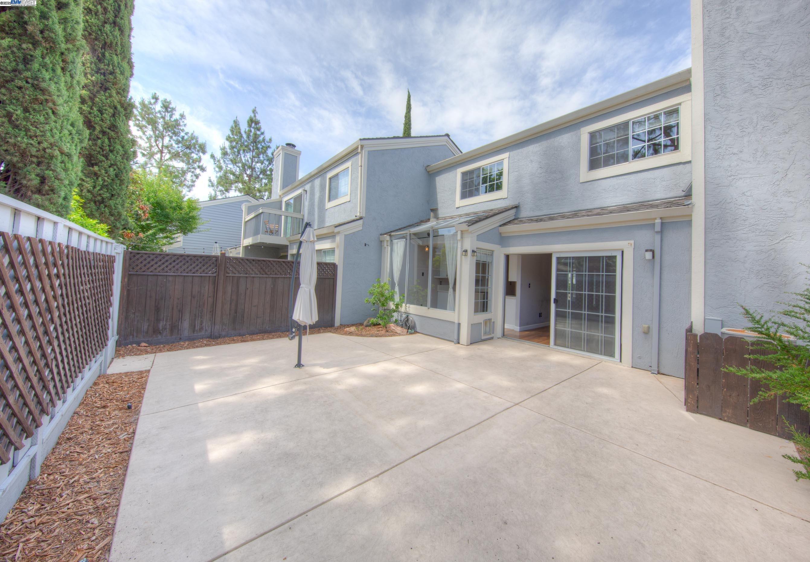 243 Northwood Commons