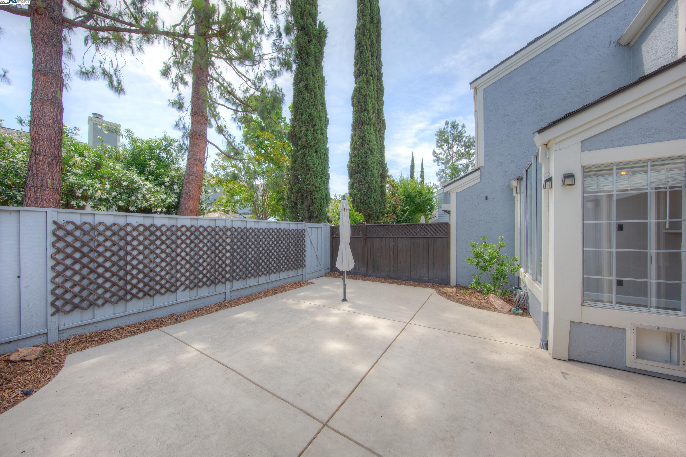 243 Northwood Commons