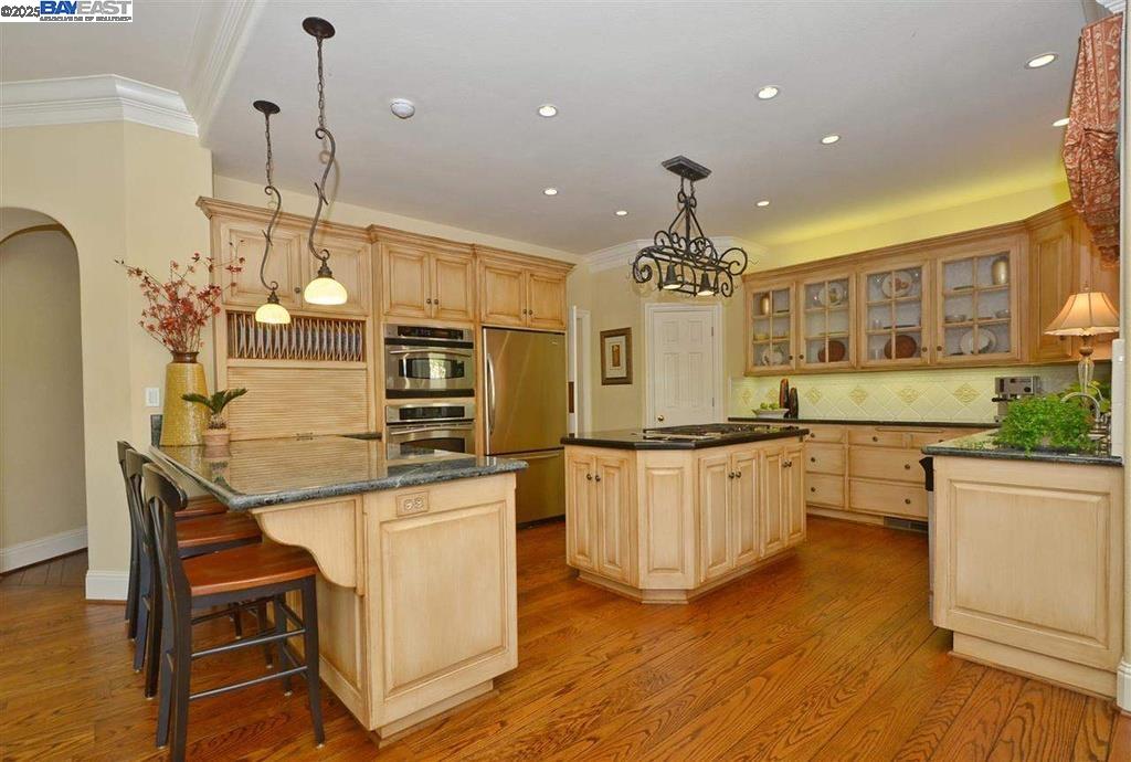 5045 Blackhawk Dr.