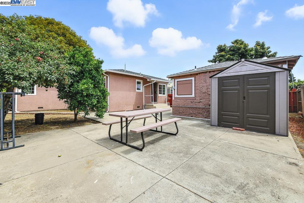 825 Billings Blvd