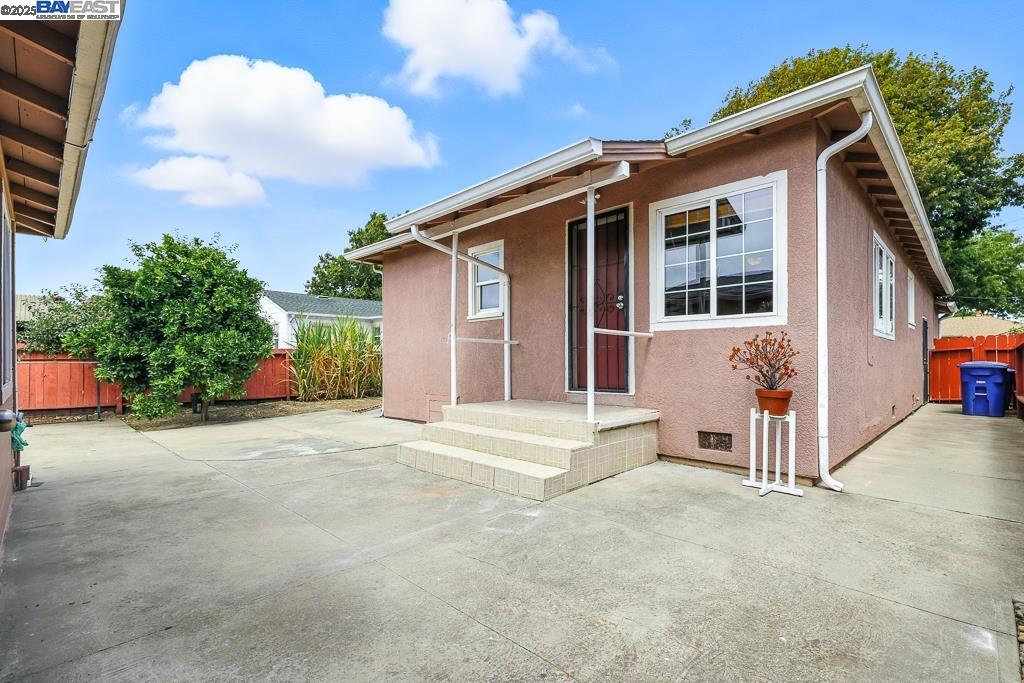 825 Billings Blvd