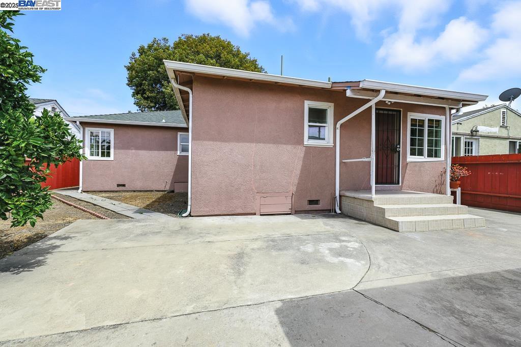 825 Billings Blvd