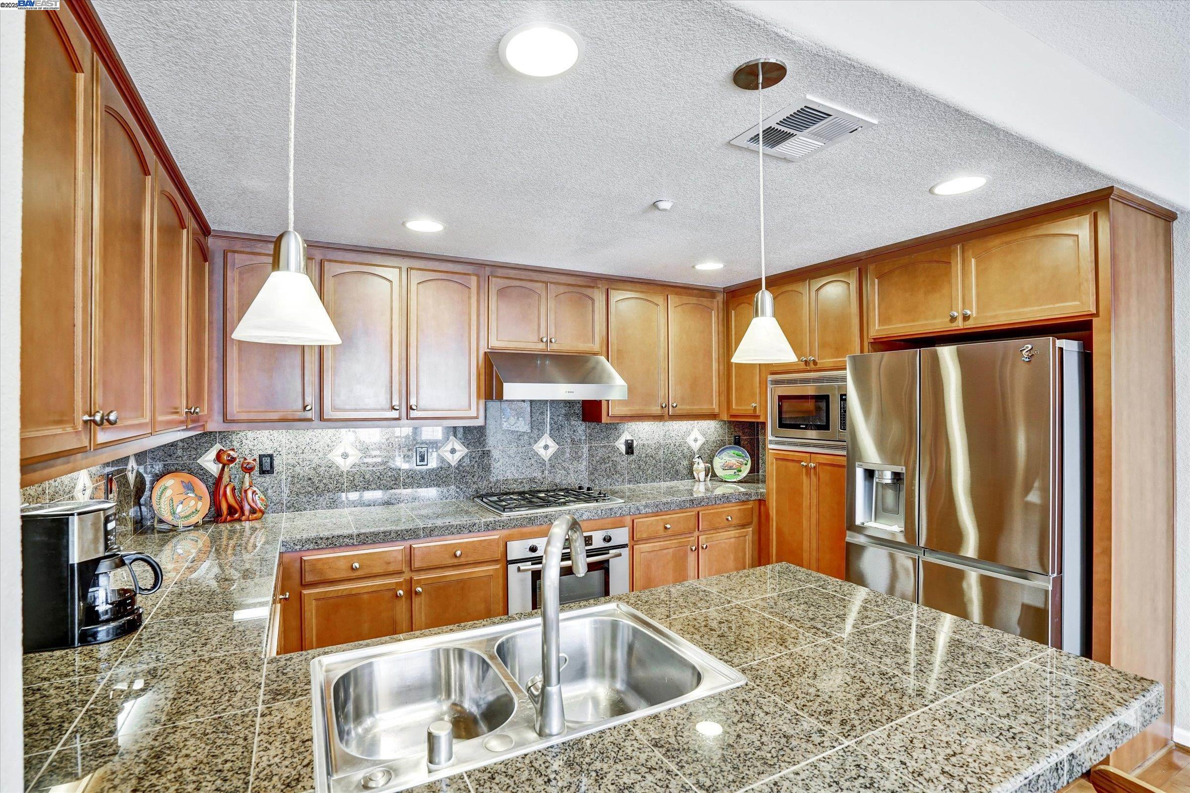 574 Dovecote Ln # 1