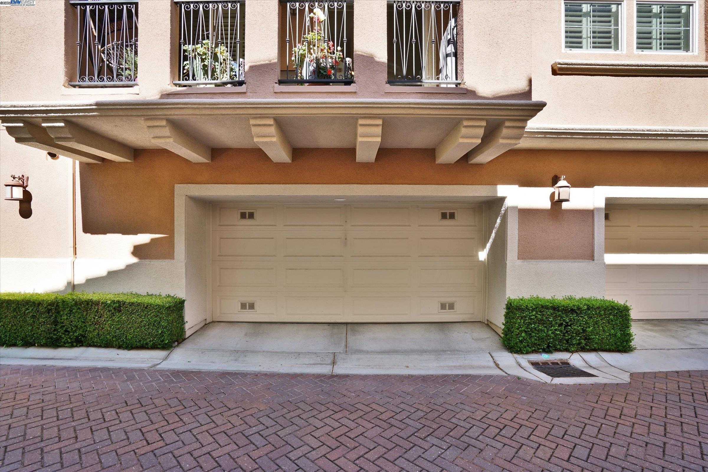 574 Dovecote Ln # 1