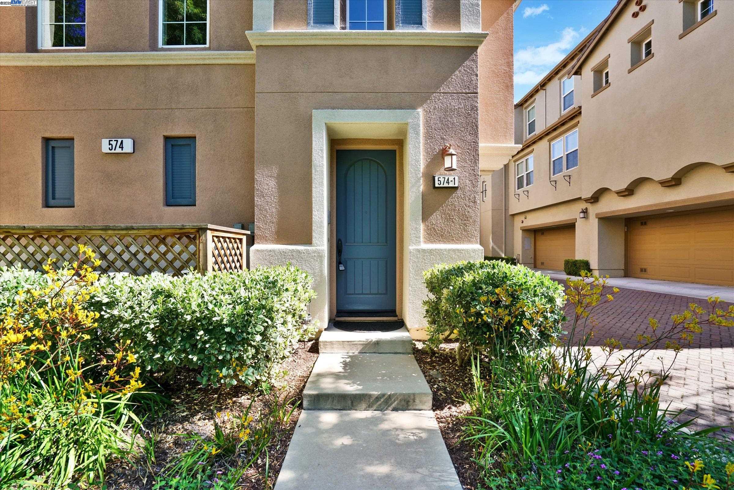 574 Dovecote Ln # 1
