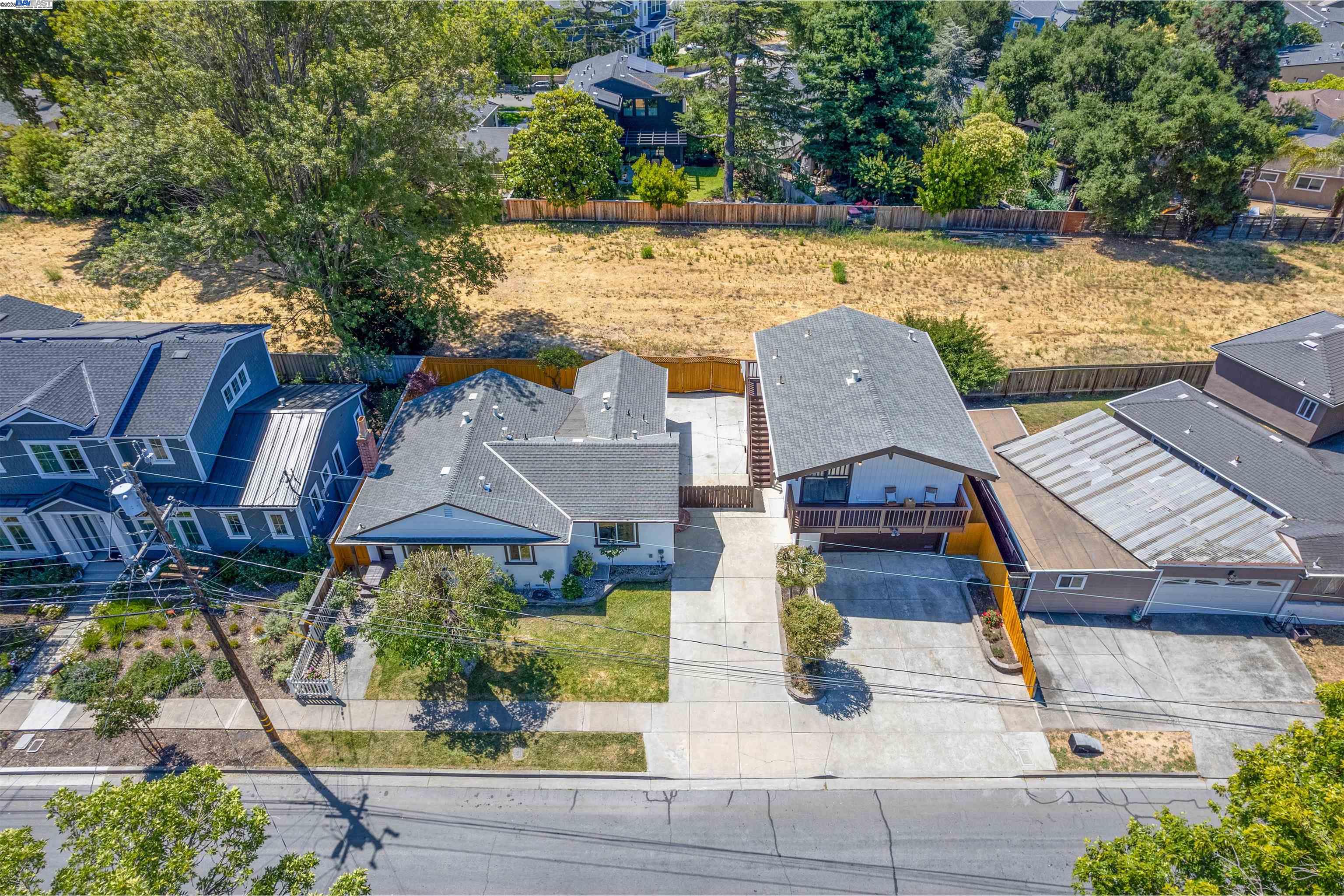 824 14th Ave
