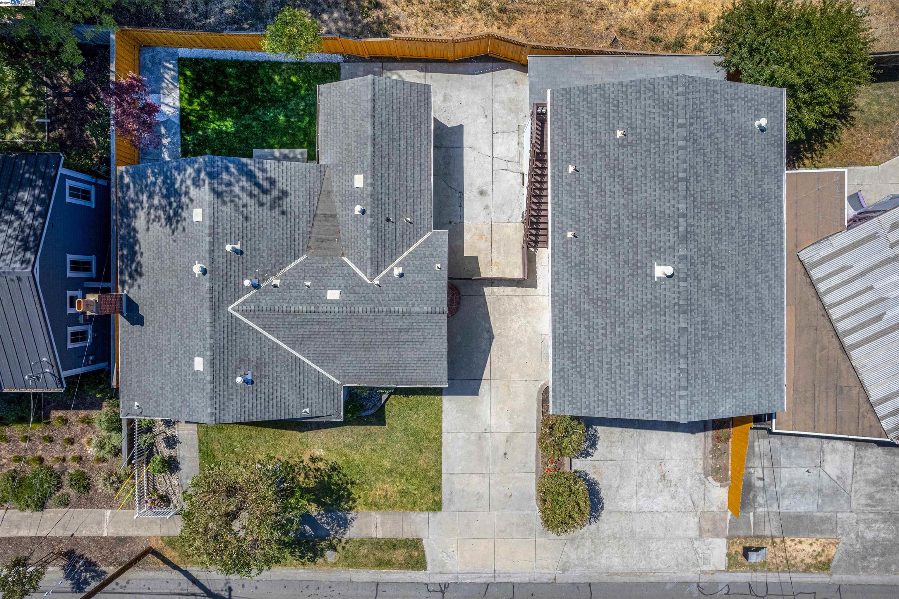 824 14th Ave