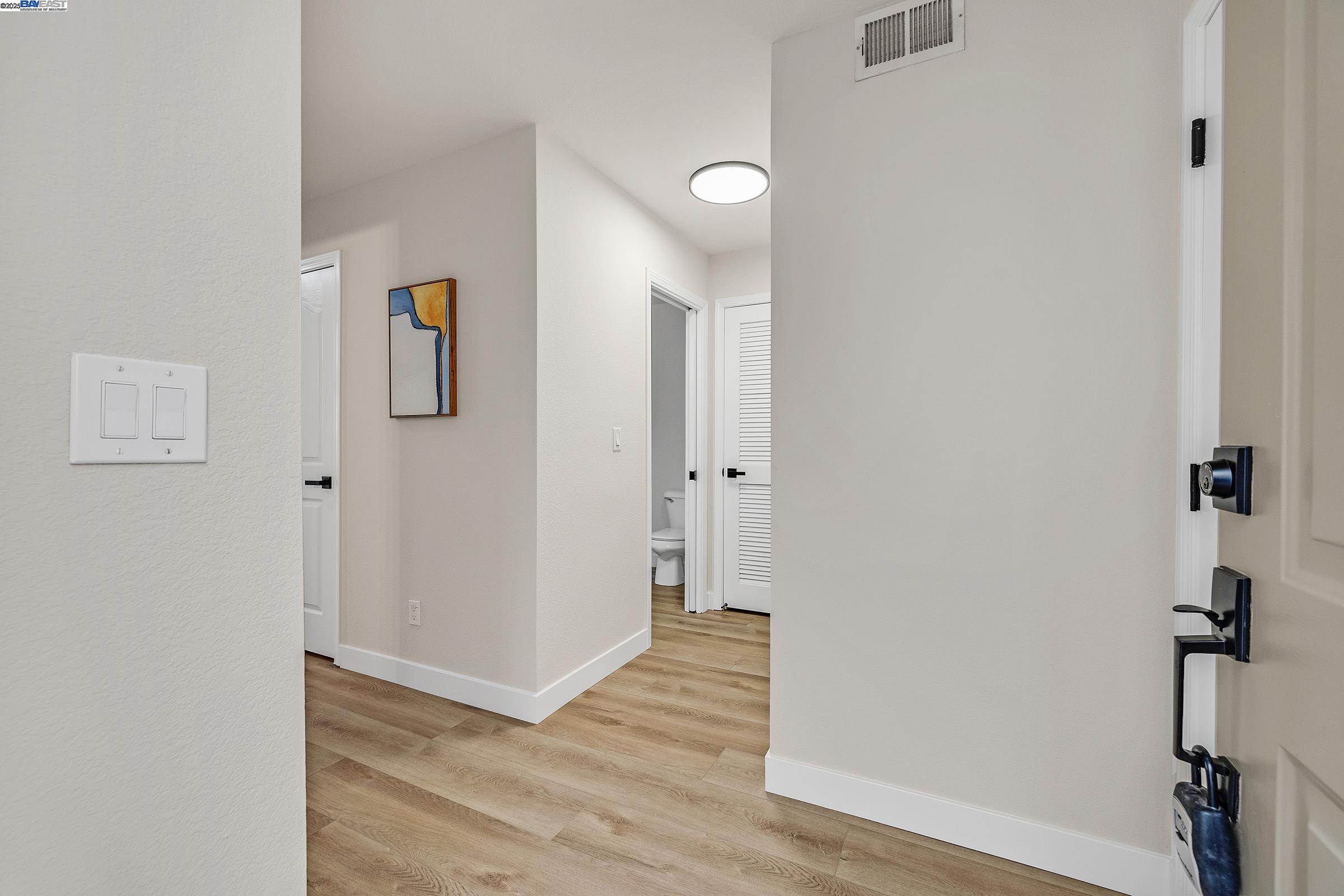 32 Maximo Ct