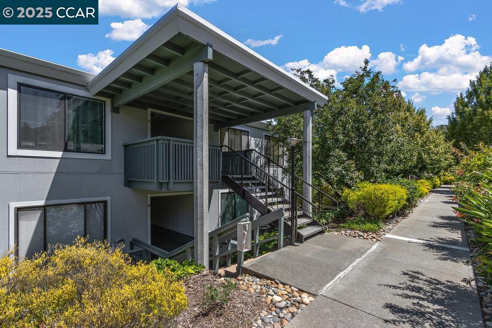 2200 Pine Knoll Dr # 11